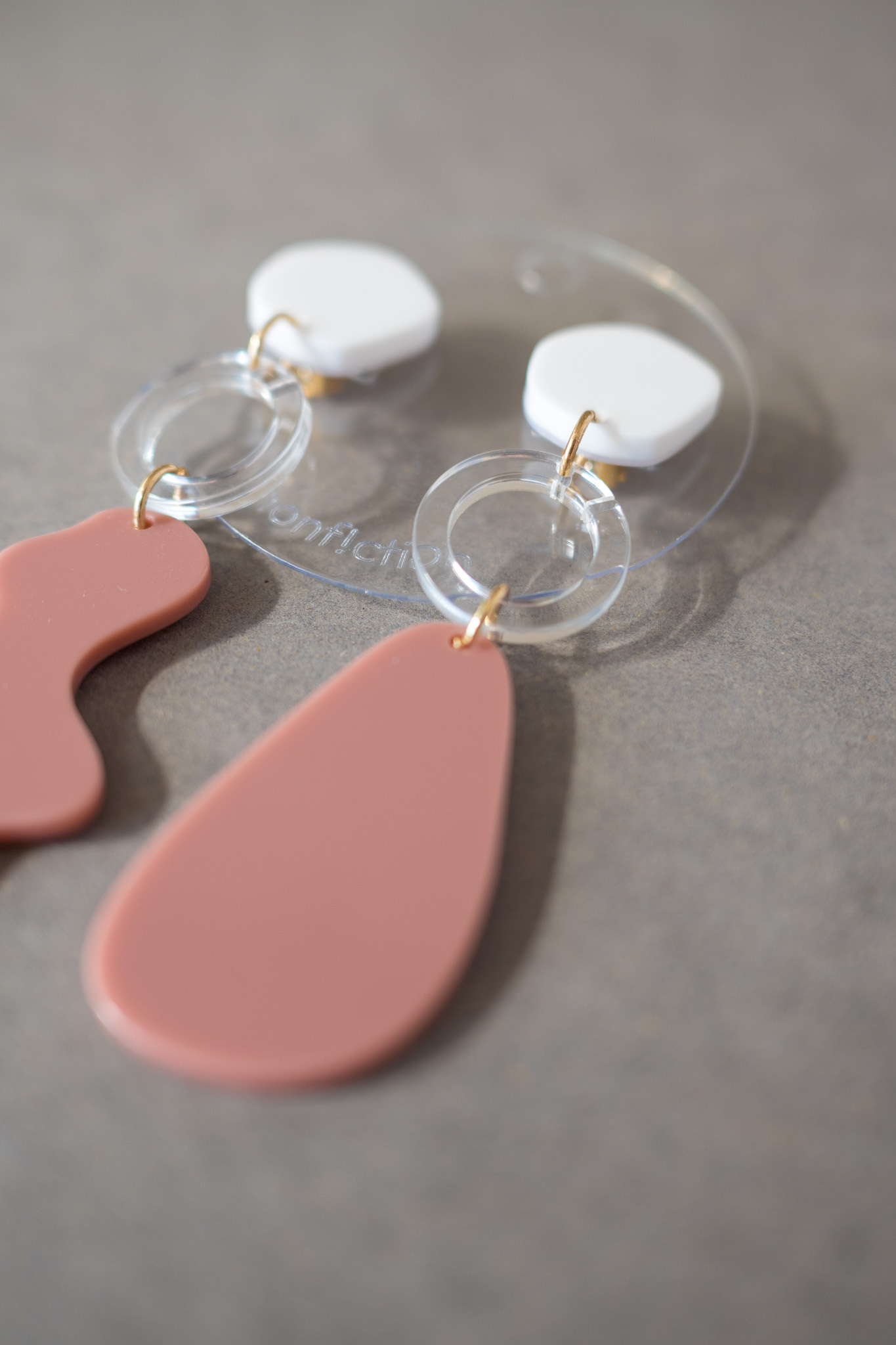 [nonf!ction] IROIRO | 灰粉色 | 耳夾 | NO.75