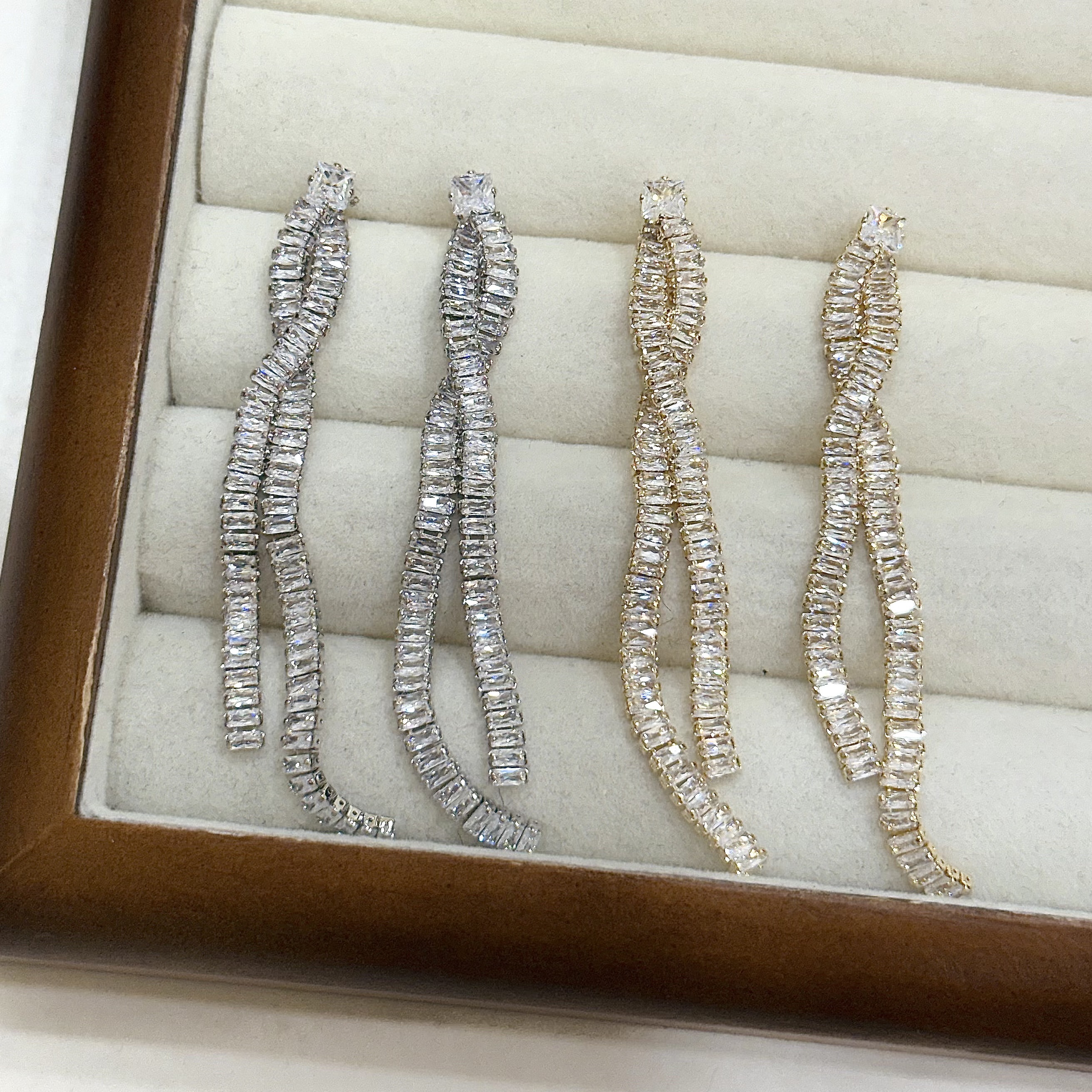 J92鋯石交叉長垂吊