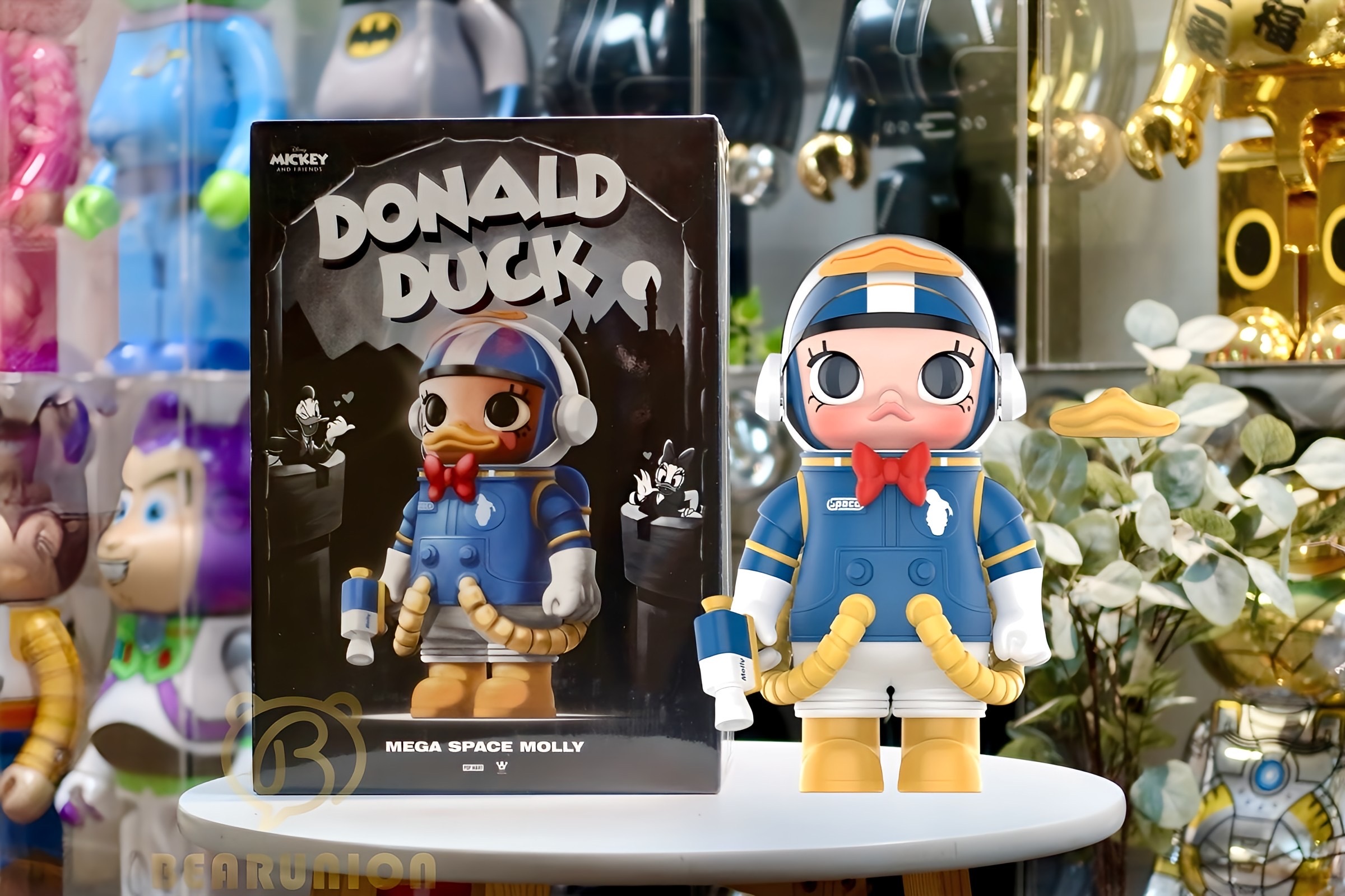 🎏預訂🎏 MEGA SPACE MOLLY 400% 唐老鴨