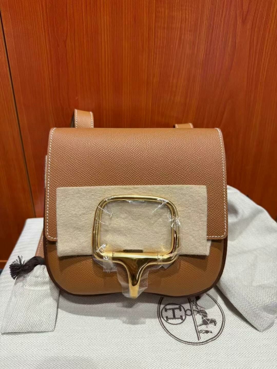 Della mini 37 gold cc epsom W