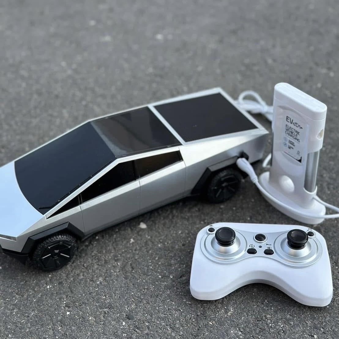 特斯拉 Cybertruck 賽博皮卡 2.4G遙控車