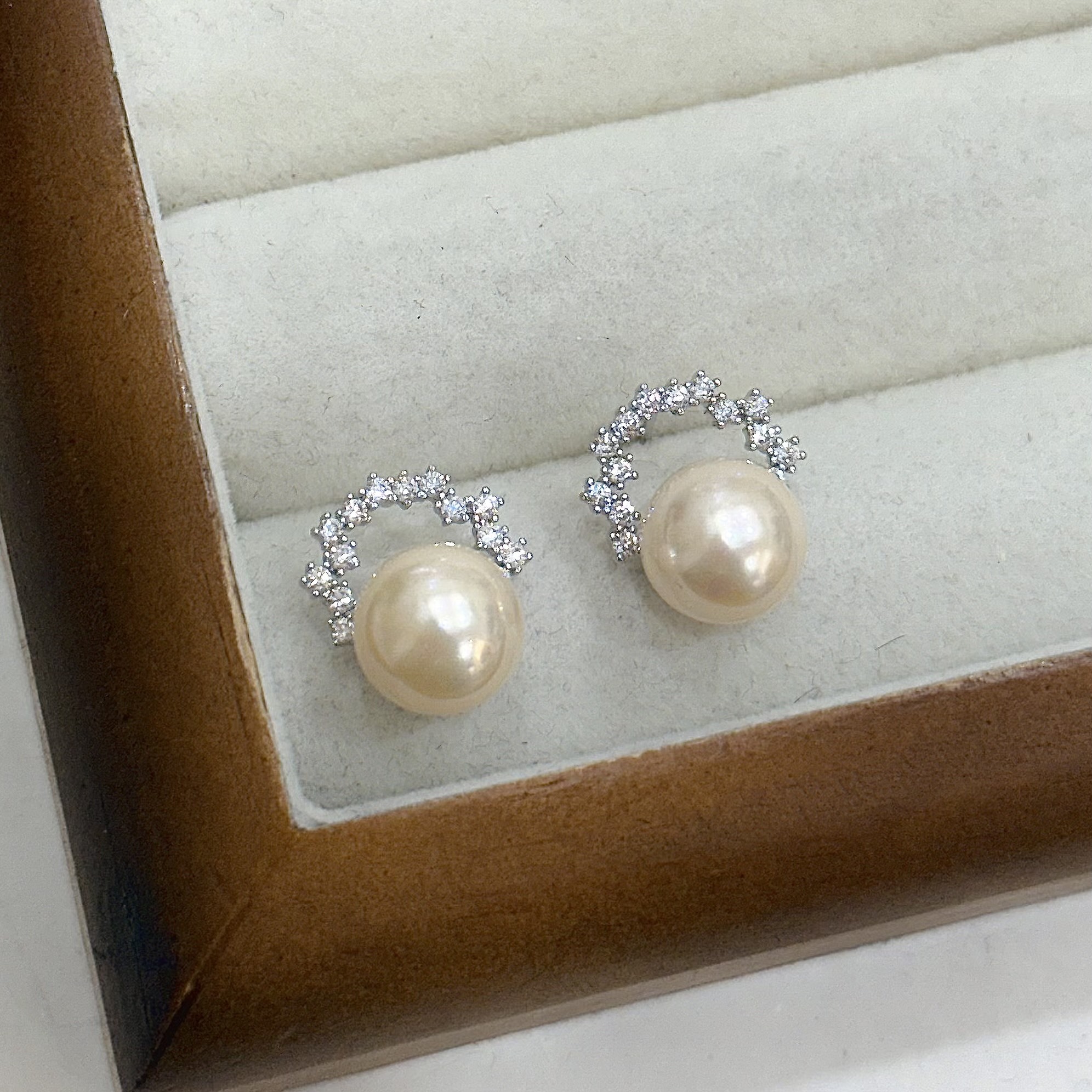 M53排鑽半圈珍珠耳針