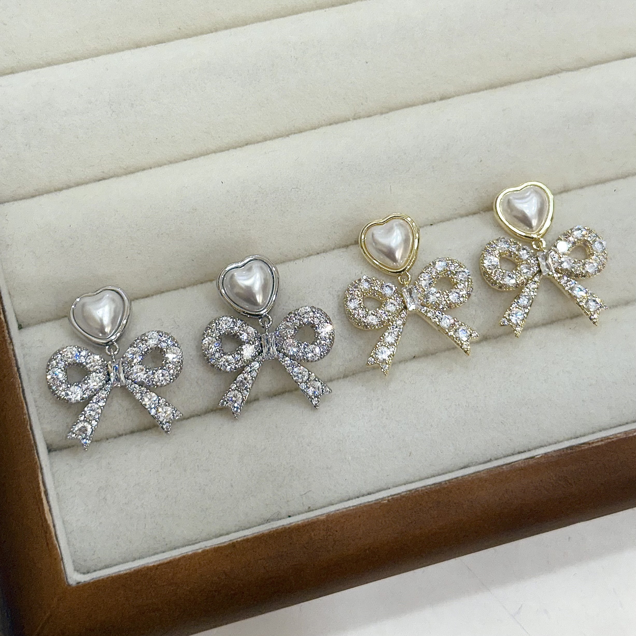 M59珍珠愛心滿鑽蝴蝶結垂吊