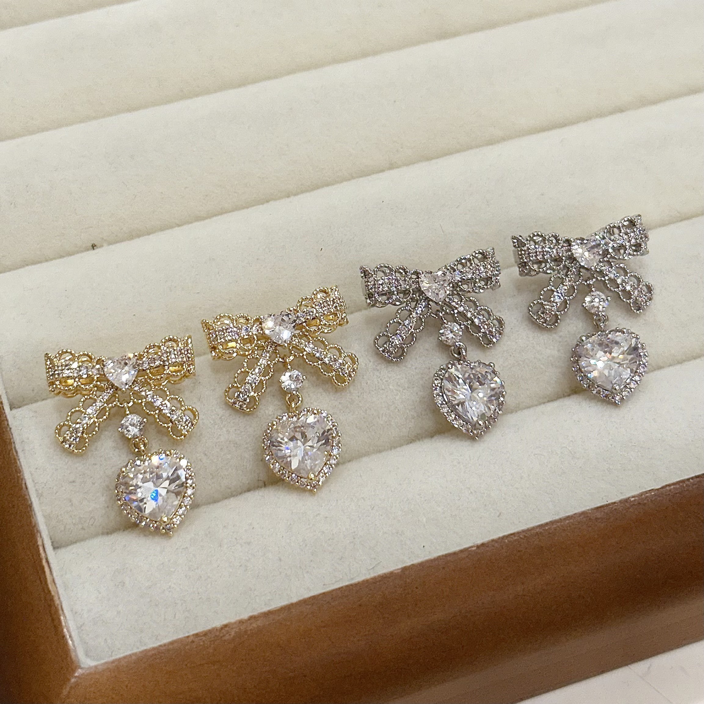 M70蕾絲蝴蝶結愛心垂吊