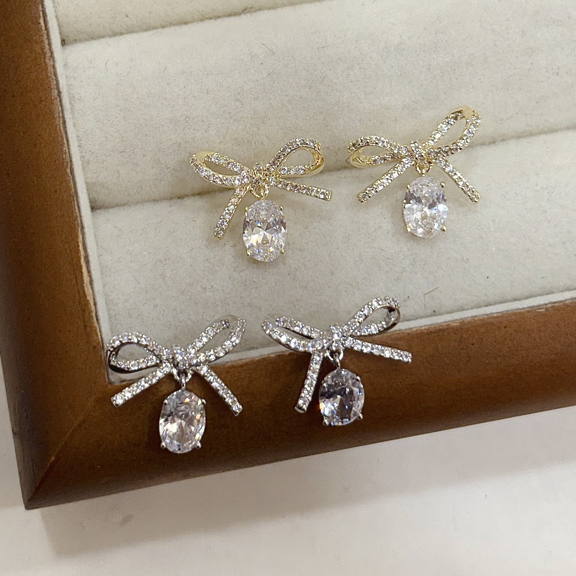 M79滿鑽蝴蝶結垂吊