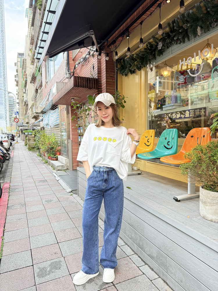 淺色腰頭打折牛仔褲