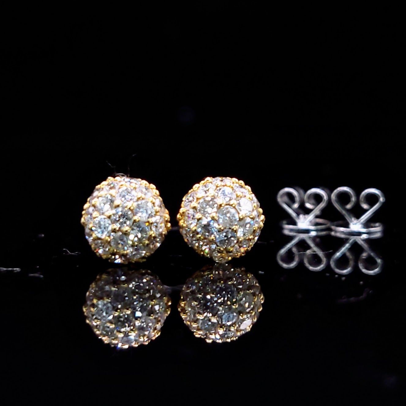 全新18K黃金77份鑽石耳環