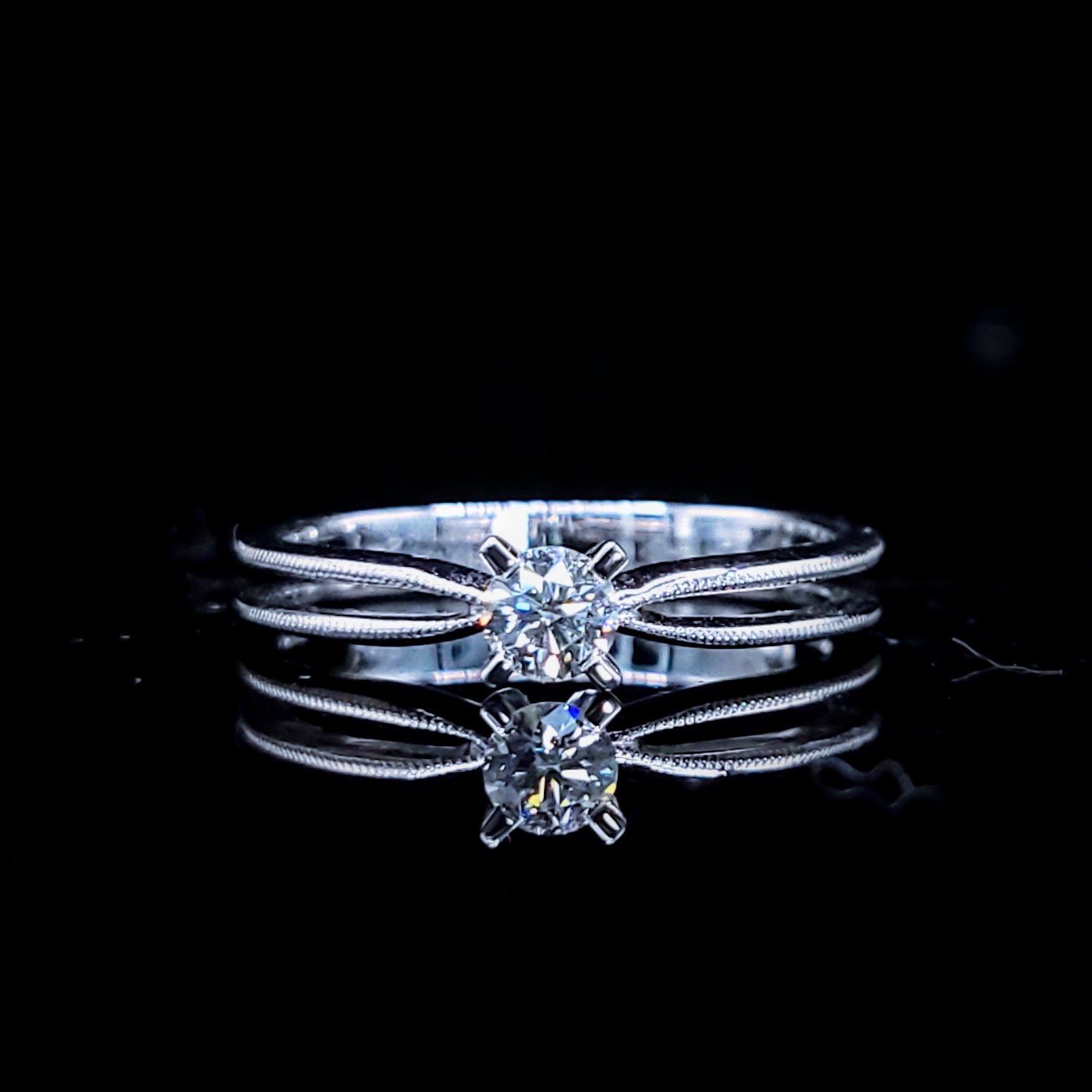 18K White Gold 0.18ct Diamond Ring