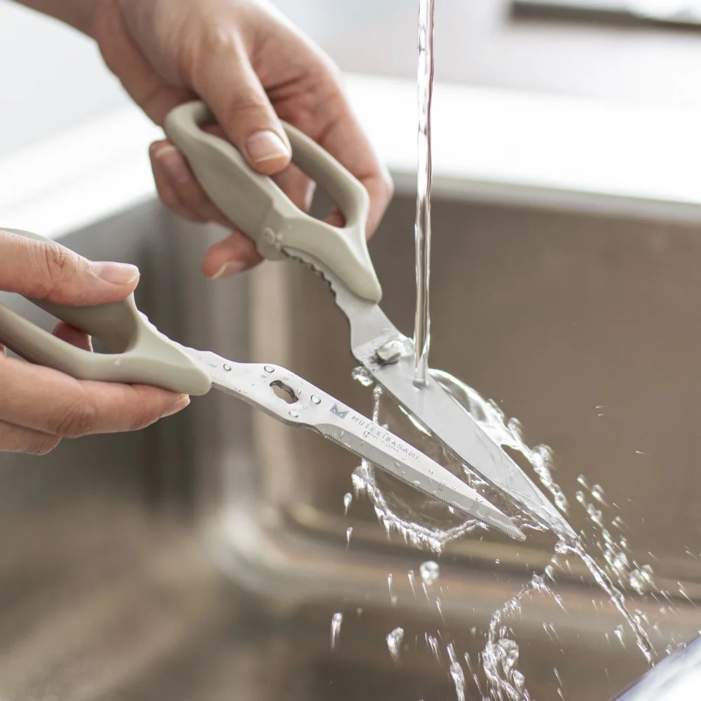 《日本協和工業》MUTEKIBASAMI系列 不鏽鋼W型料理剪刀