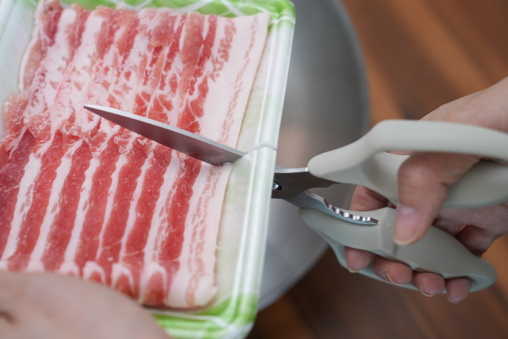 《日本協和工業》MUTEKIBASAMI系列 不鏽鋼W型料理剪刀