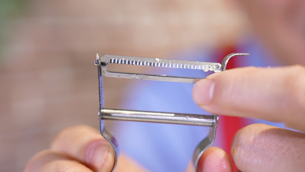 《日本協和工業》MUTEKIPEELER系列 不鏽鋼料理凹凸型削皮刀