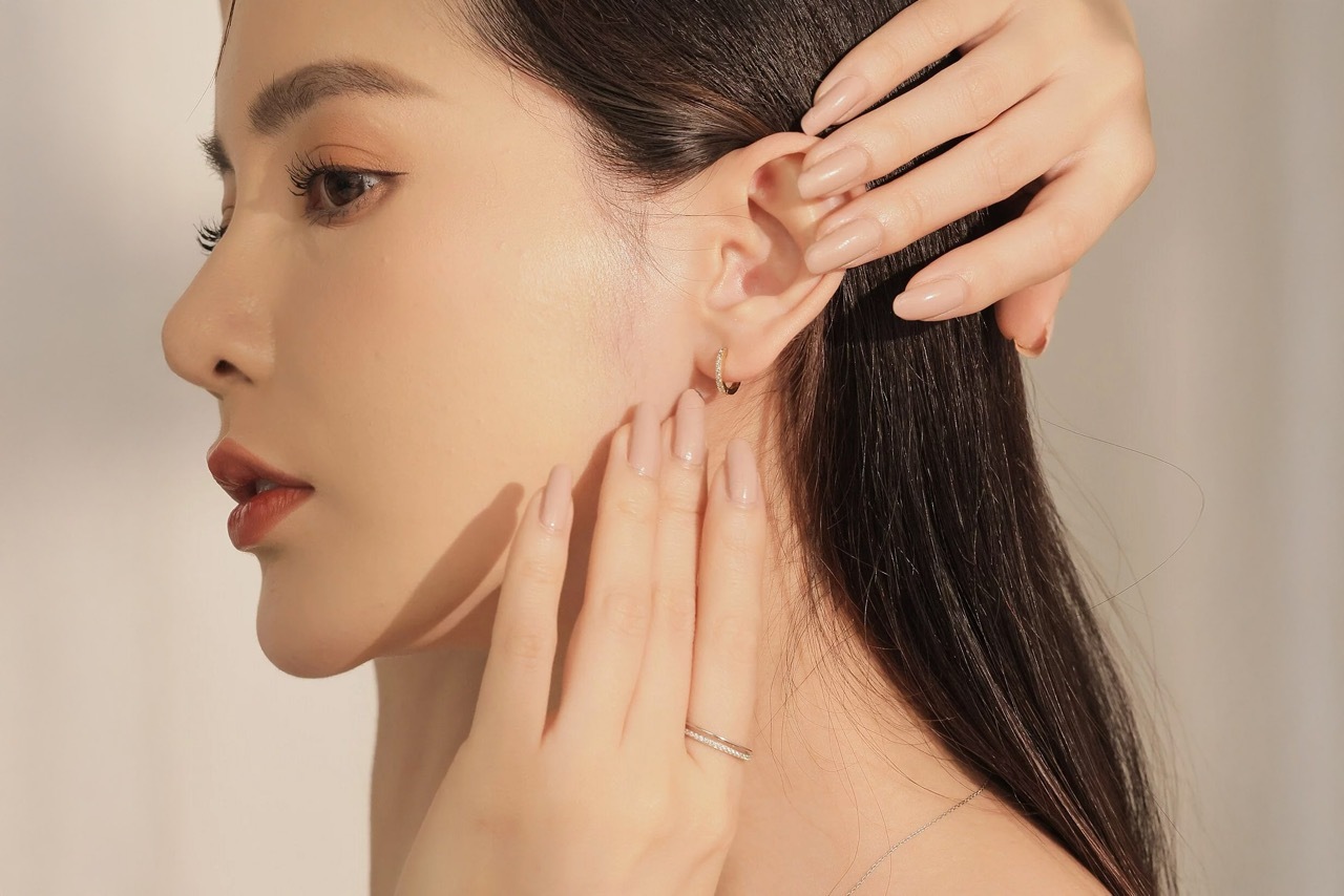 charming-trap-silver-earrings