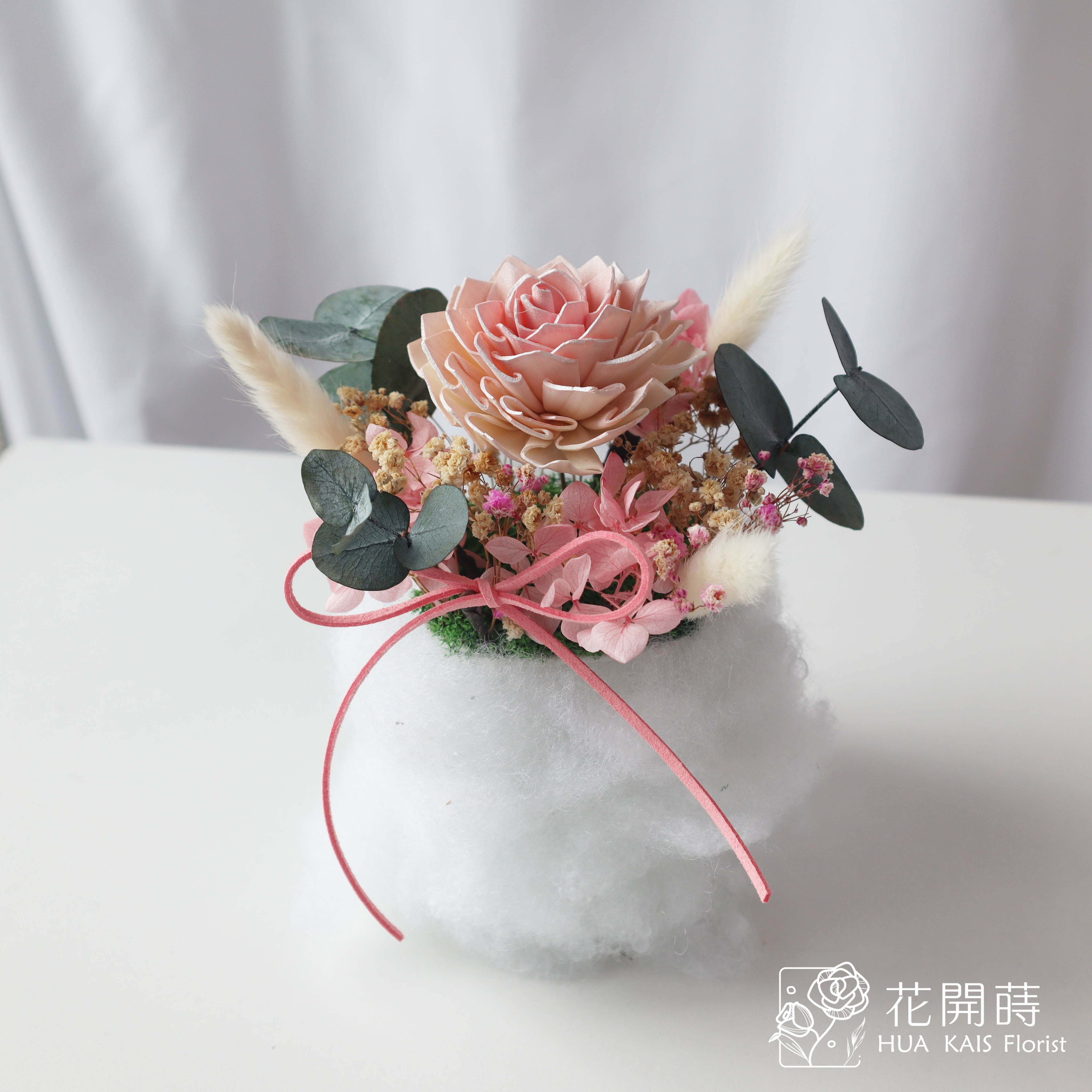 永生花材料包|DIY玫瑰香氛小桌花|粉精靈雲朵桌花|2025/04/25前下單送保麗龍乙罐