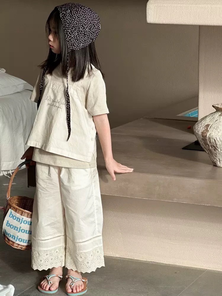 簡約英字側鈕扣外搭背心