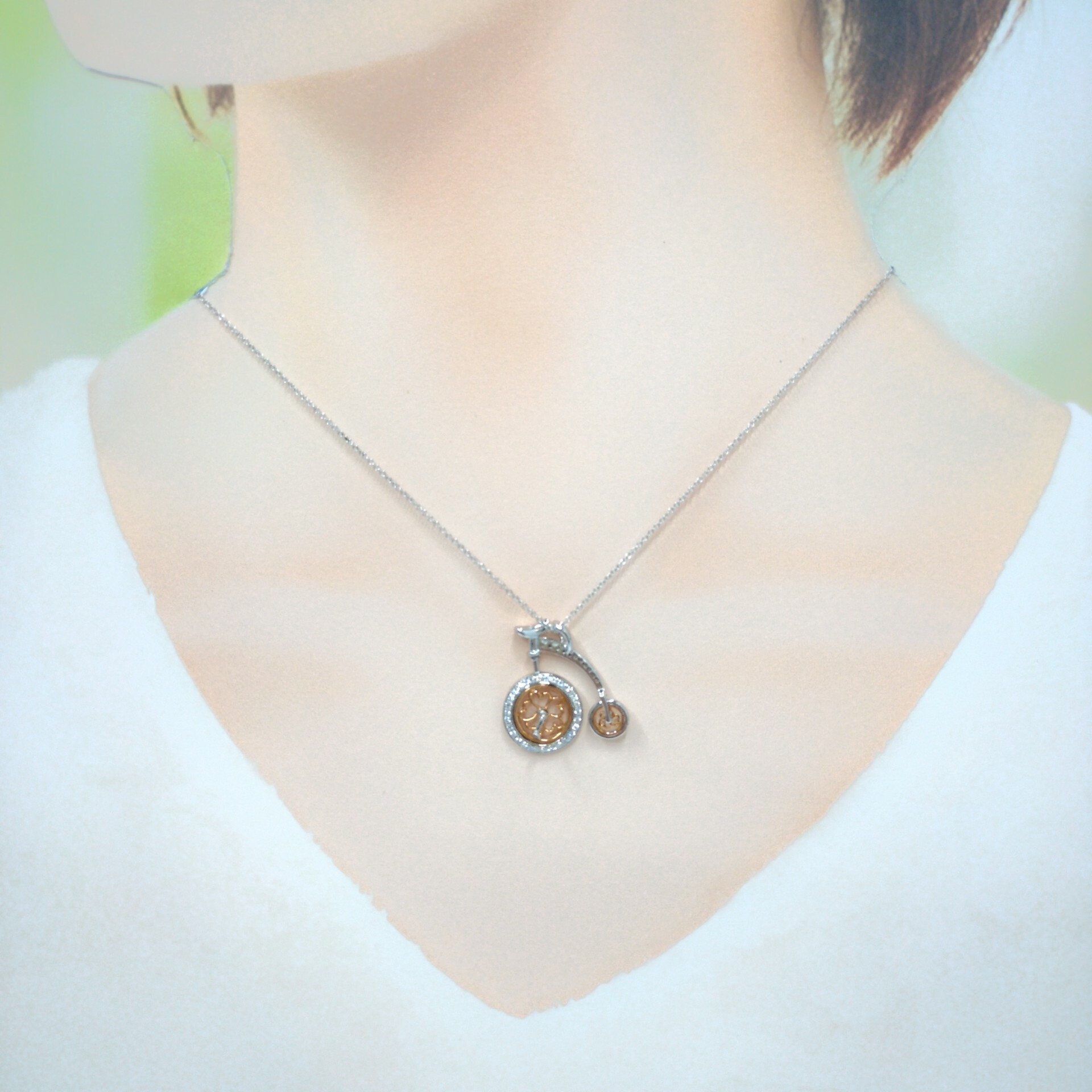 18K Gold 0.21ct Diamond Pendant