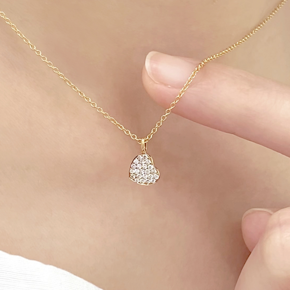 Pavé 銀河系愛心項鍊 (M)