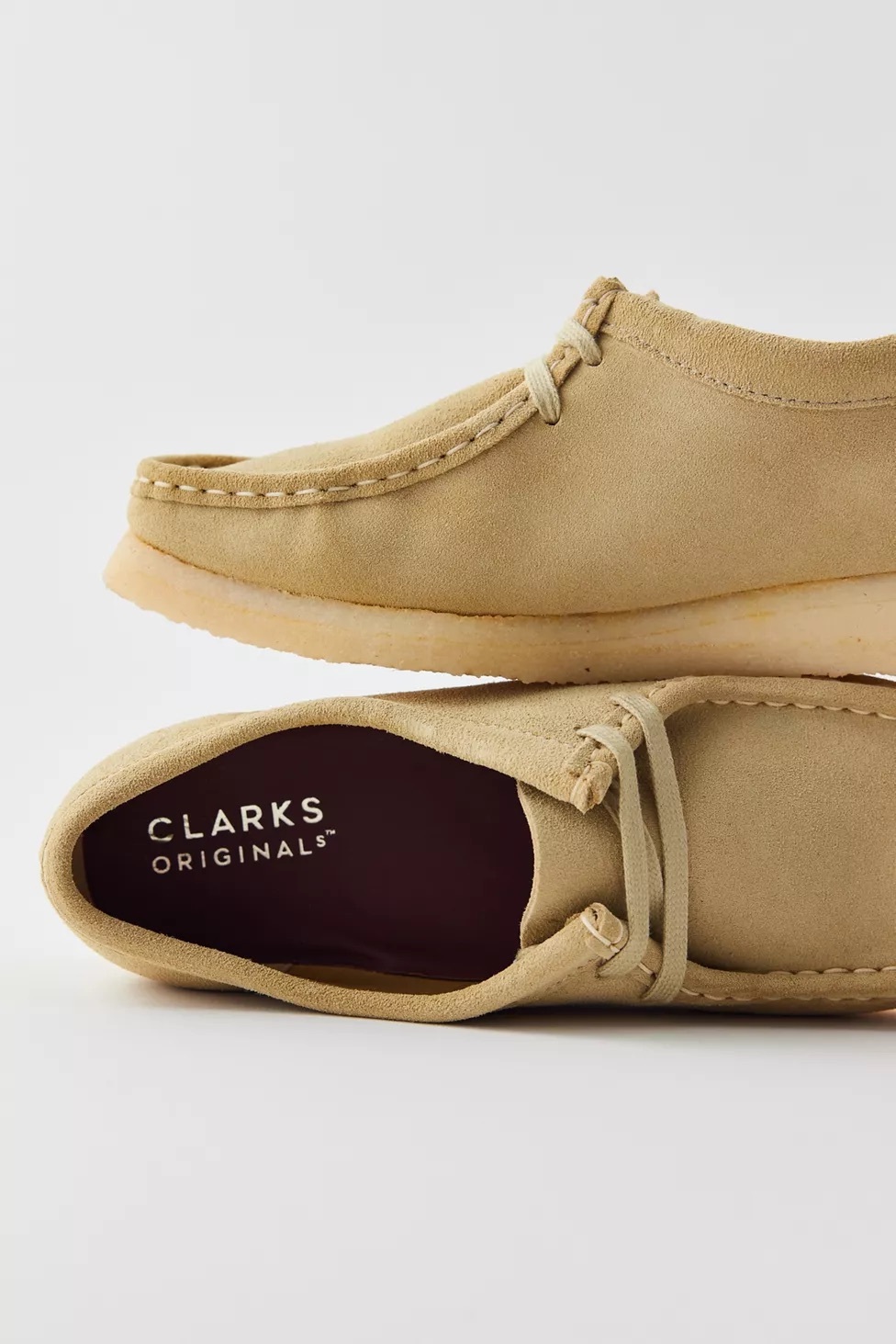 Clarks Women's 袋鼠鞋Wallabee Suede Shoe