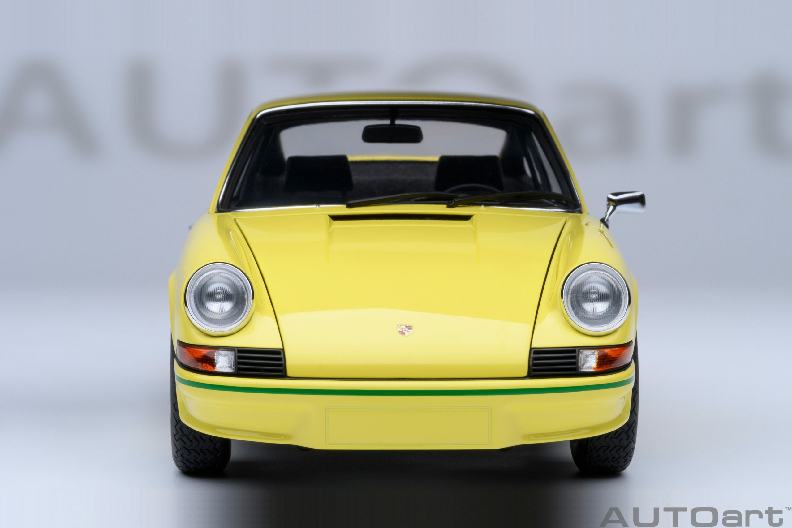 預訂(訂金$300) (預訂價$1440) :1/18 AUTOART Porsche 911 Carrer