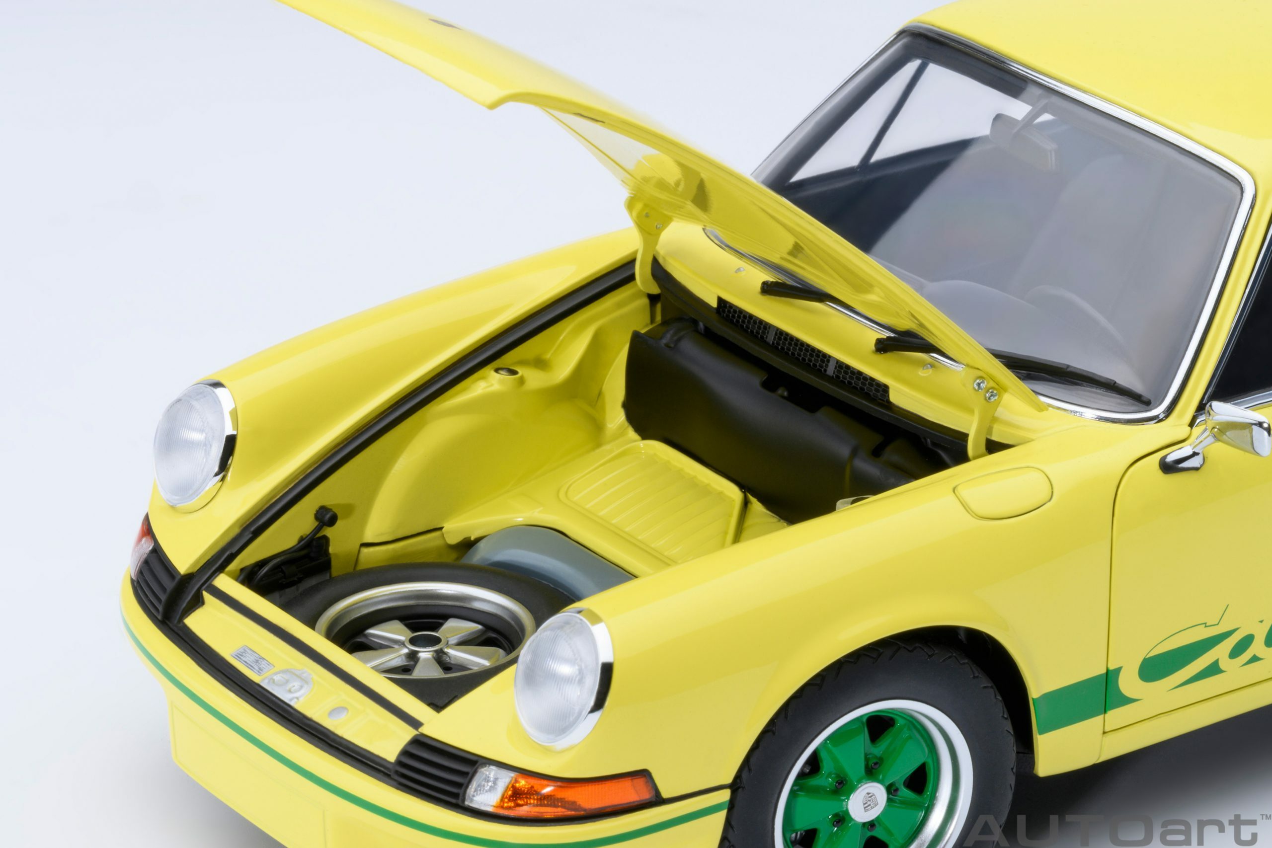 預訂 (訂金$300) (預訂價$1440) :1/18 AUTOART Porsche 911 Carrera 2.7 RS (Light Yellow with Green stripes) (78033)
