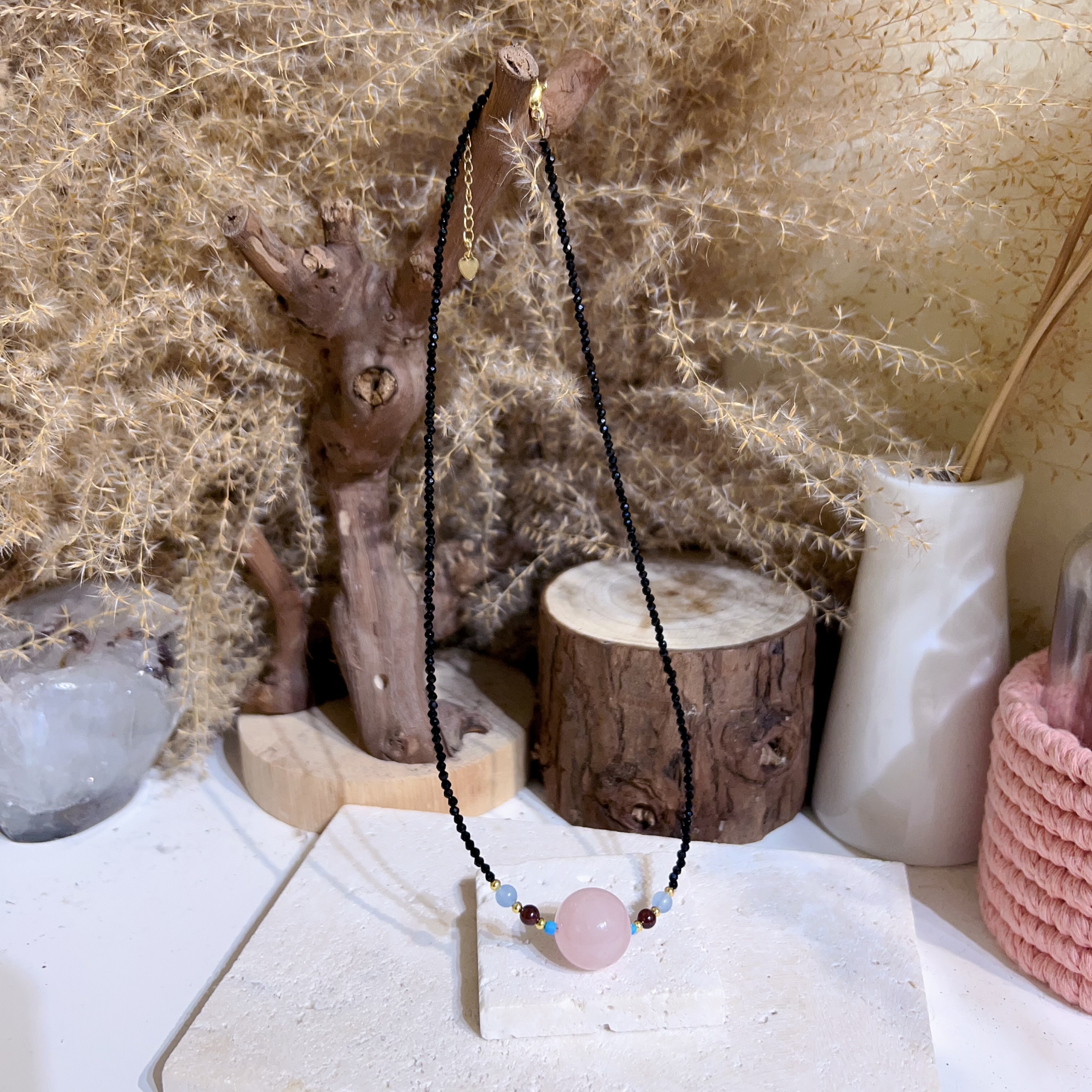 黑尖晶拼粉晶頸鍊 39-43cm