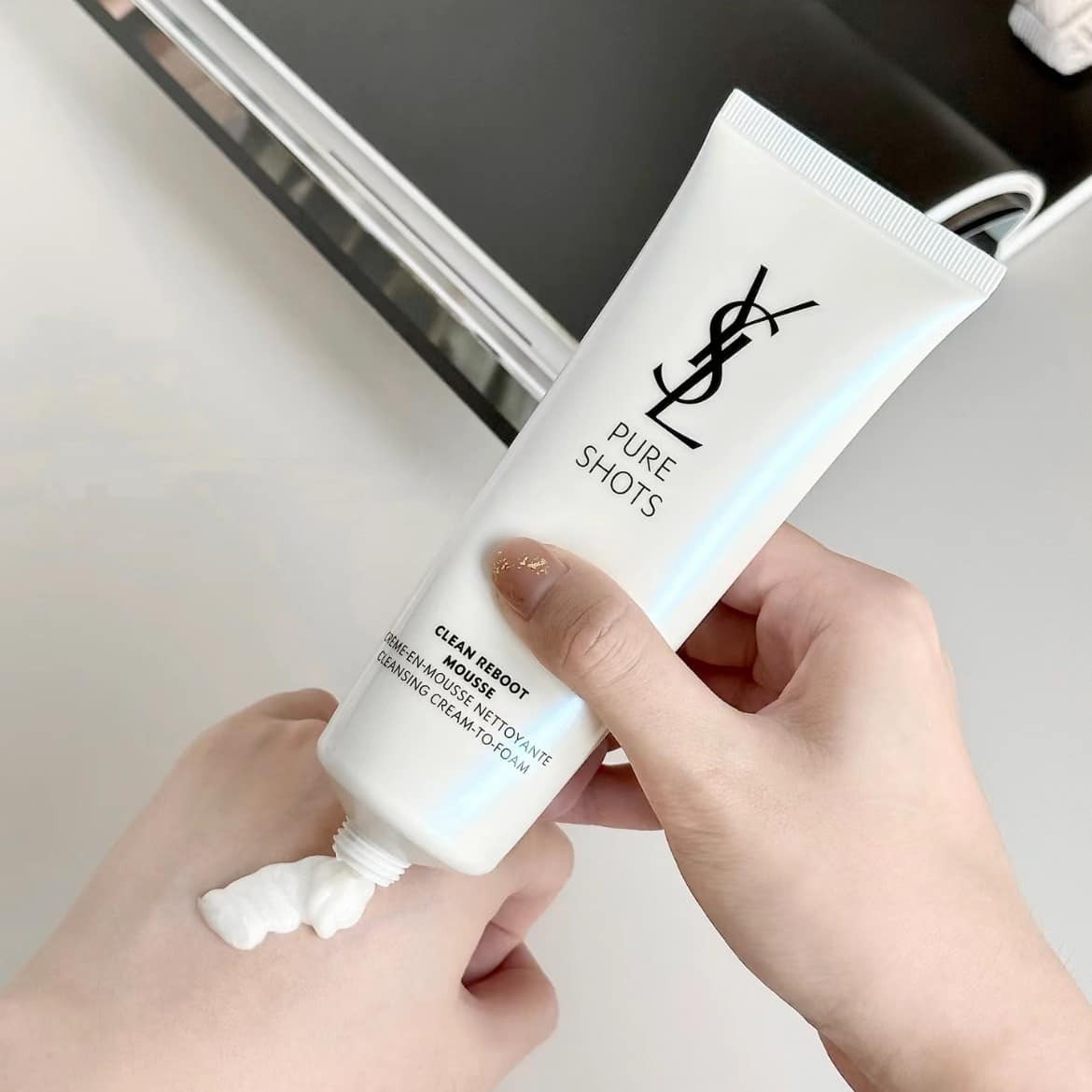 YSL-極效活萃淨透潔顏慕斯 30ml