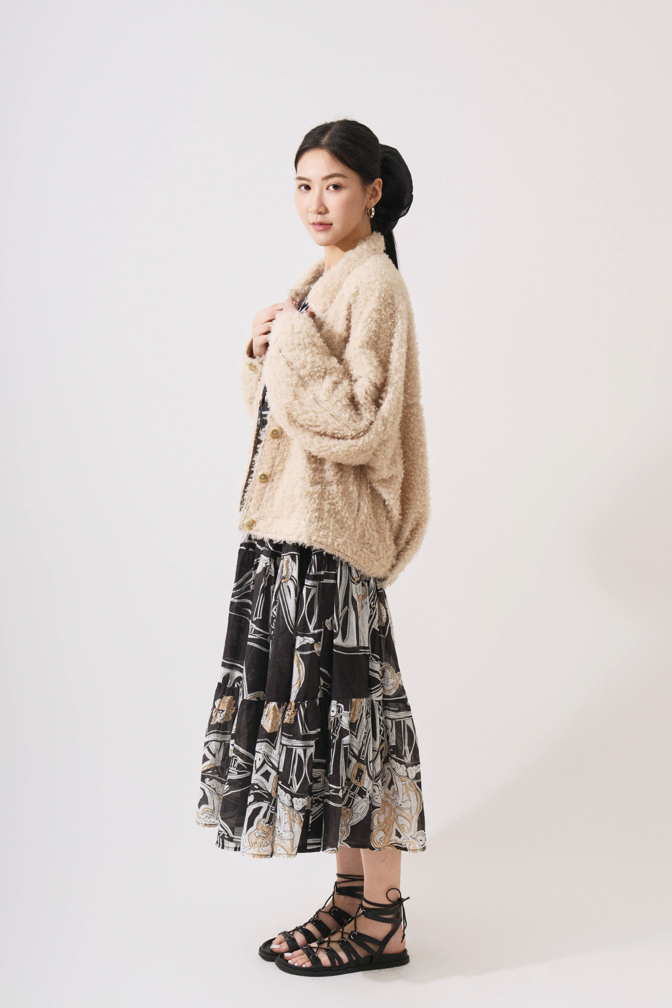 SS25_0006（外套＋連身裙）