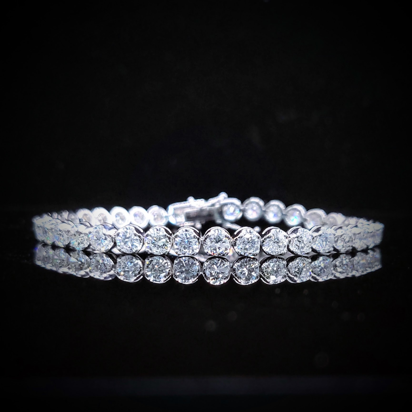 全新18K白金6卡77份鑽石手鍊