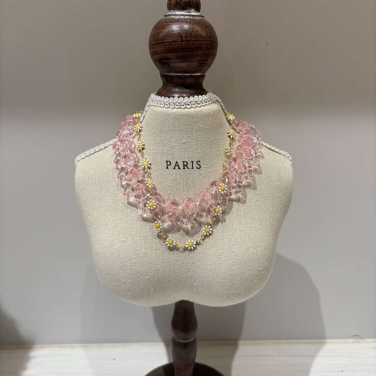 Salon de Peony 水晶鎖鏈小雛菊項鍊