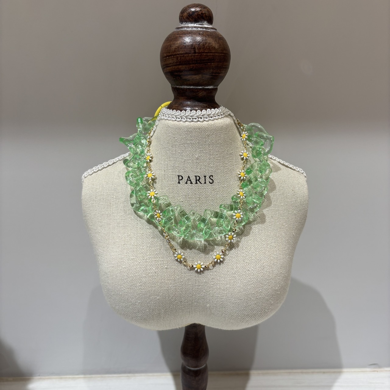 Salon de Peony 水晶鎖鏈小雛菊項鍊