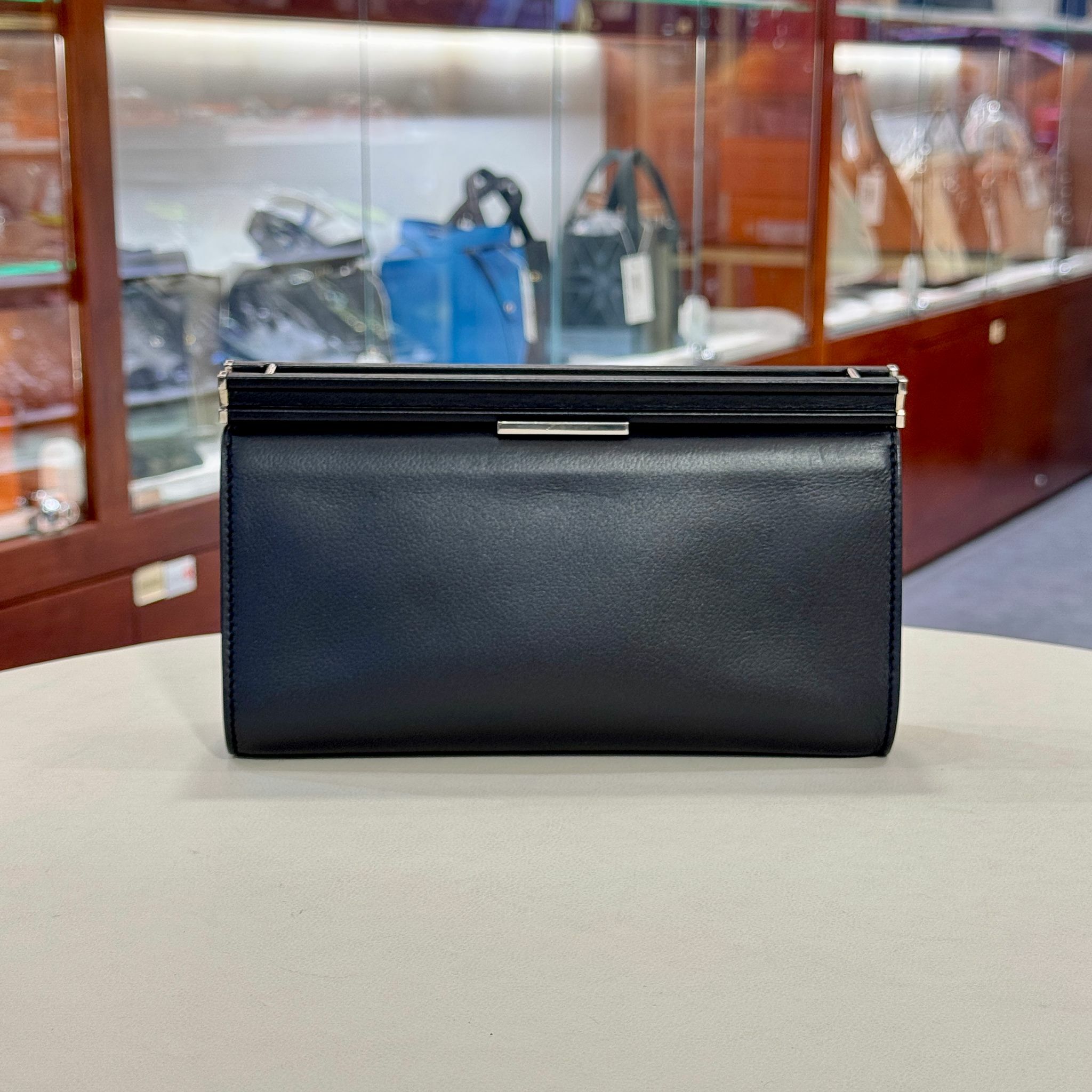 95%NEW二手HERMES斜揹包/手拿包 D刻 CLIC H 21 黑色EVERGRAIN皮/銀扣 NOIR/PHW #香榭站正品