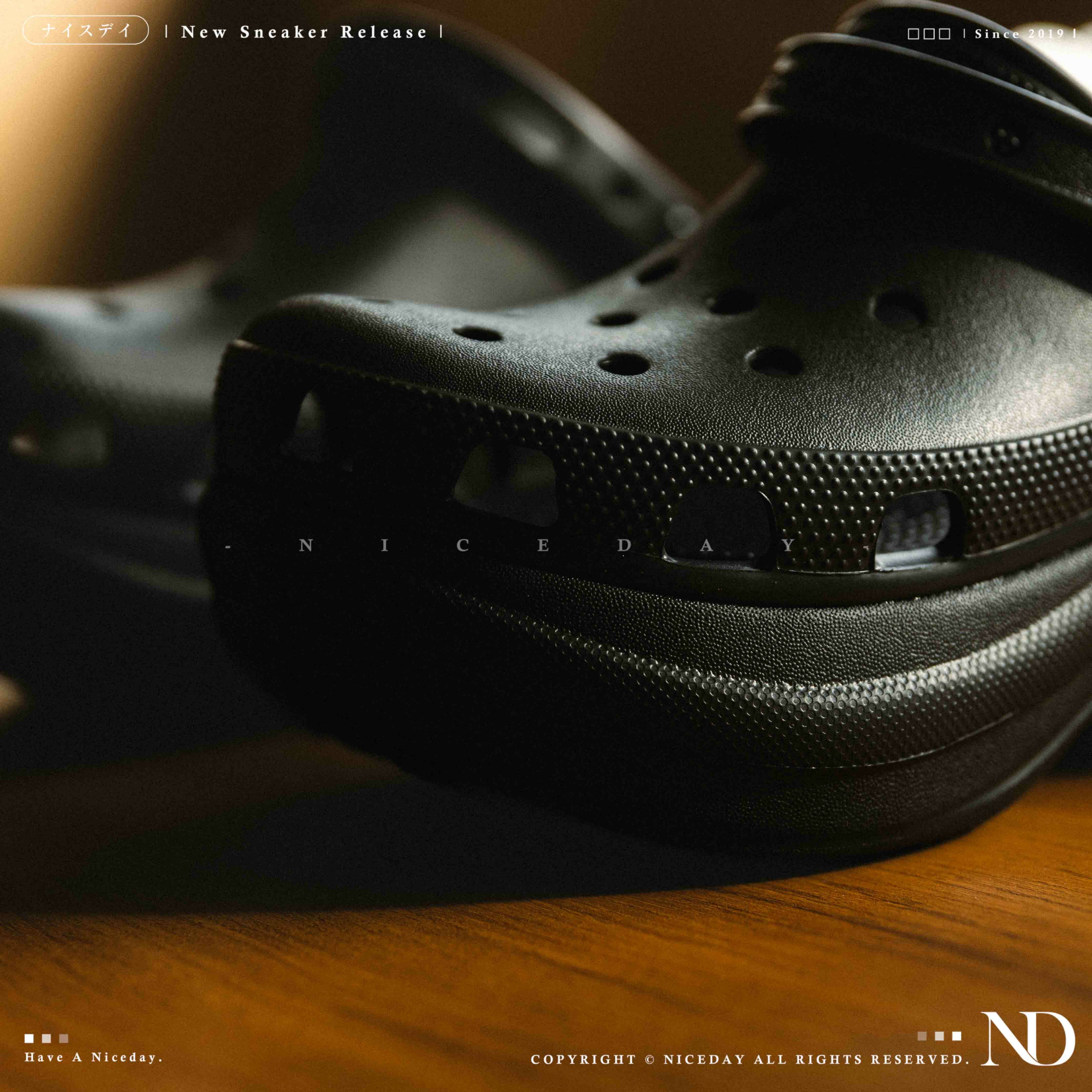 NICEDAY 現貨 Crocs Classic Crush 洞洞鞋 鯨魚 黑色 全黑 黑 厚底 踩屎感 206302-001