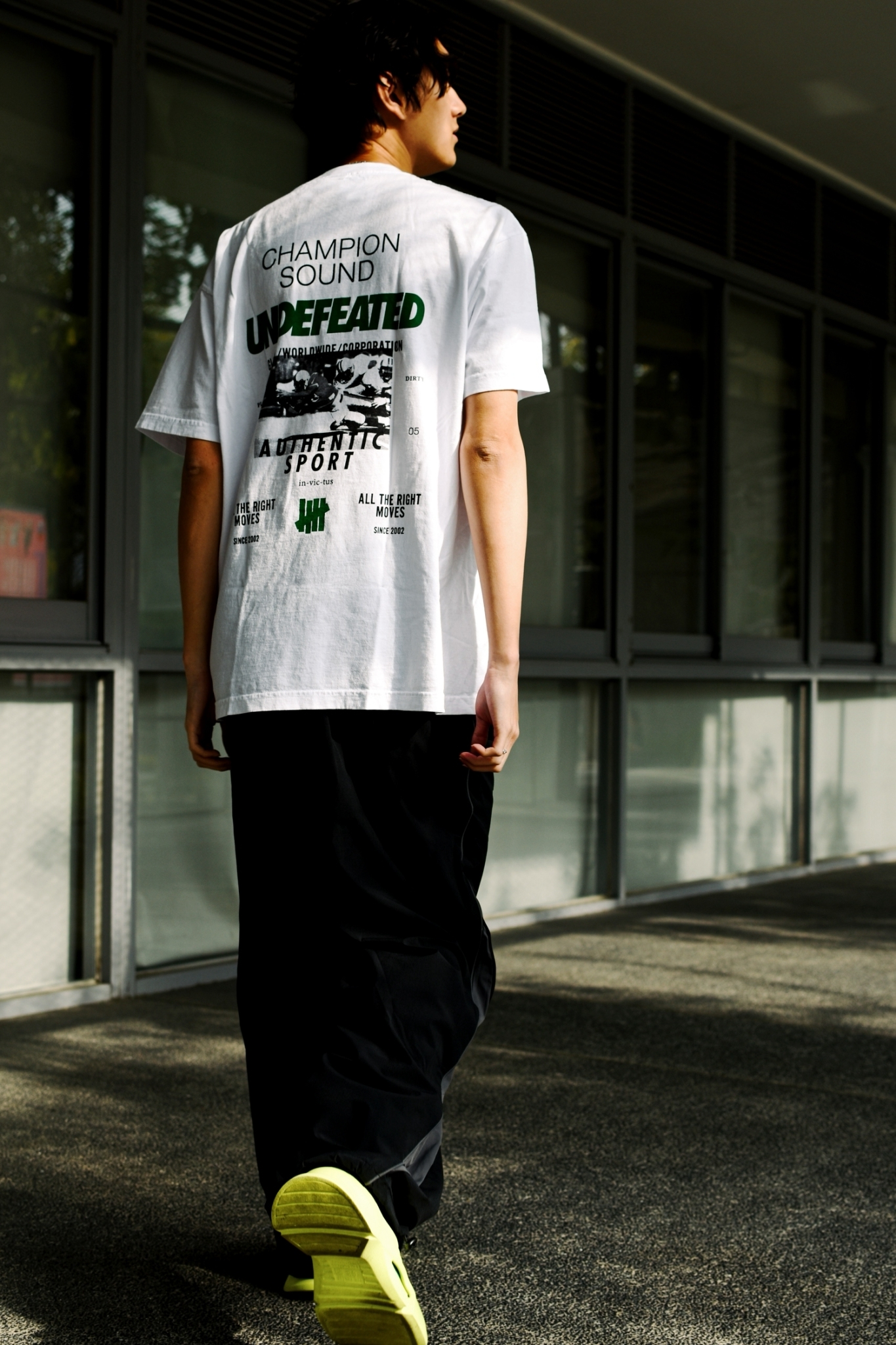 ☆ETW☆【EASY TO WEAR】UNDEFEATED SOUND S/S TEE 橄欖球 柵欄 運動 短t