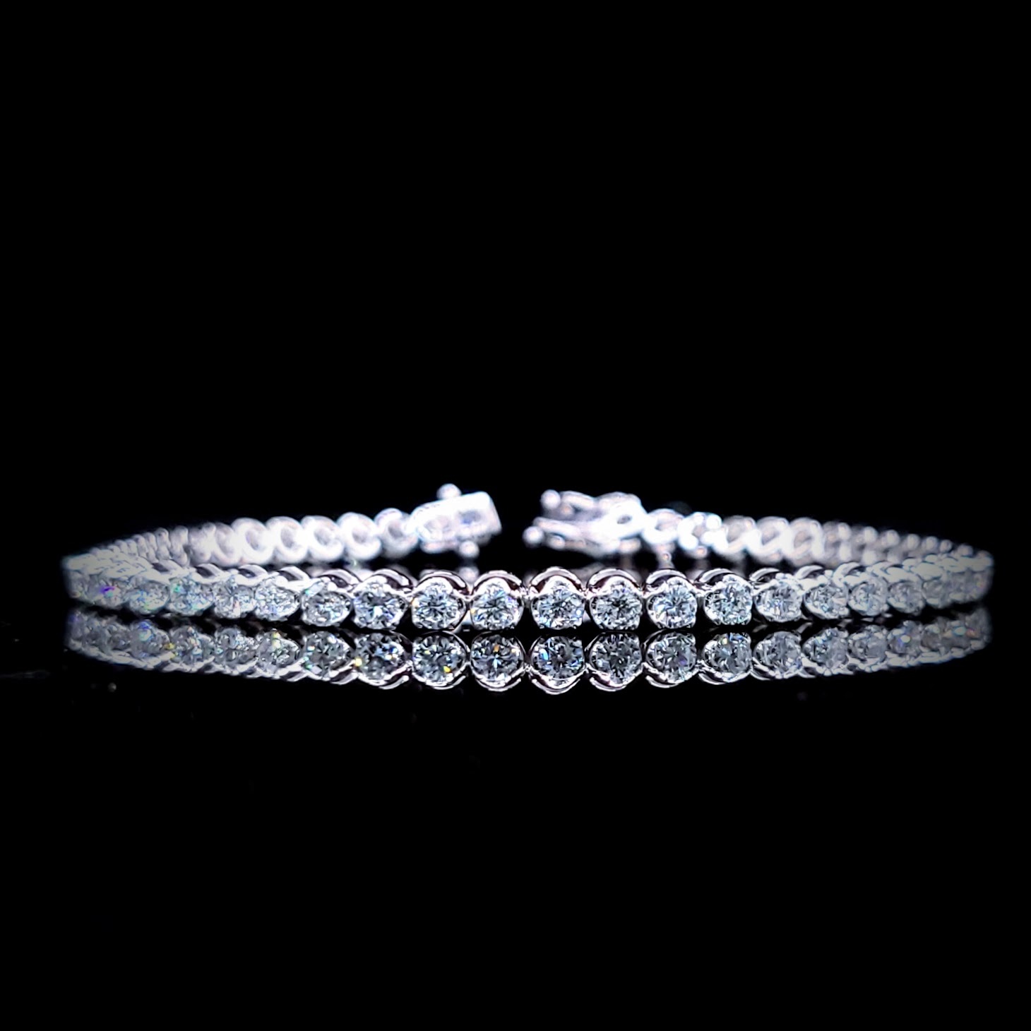 全新18K白金2卡58份鑽石手鍊