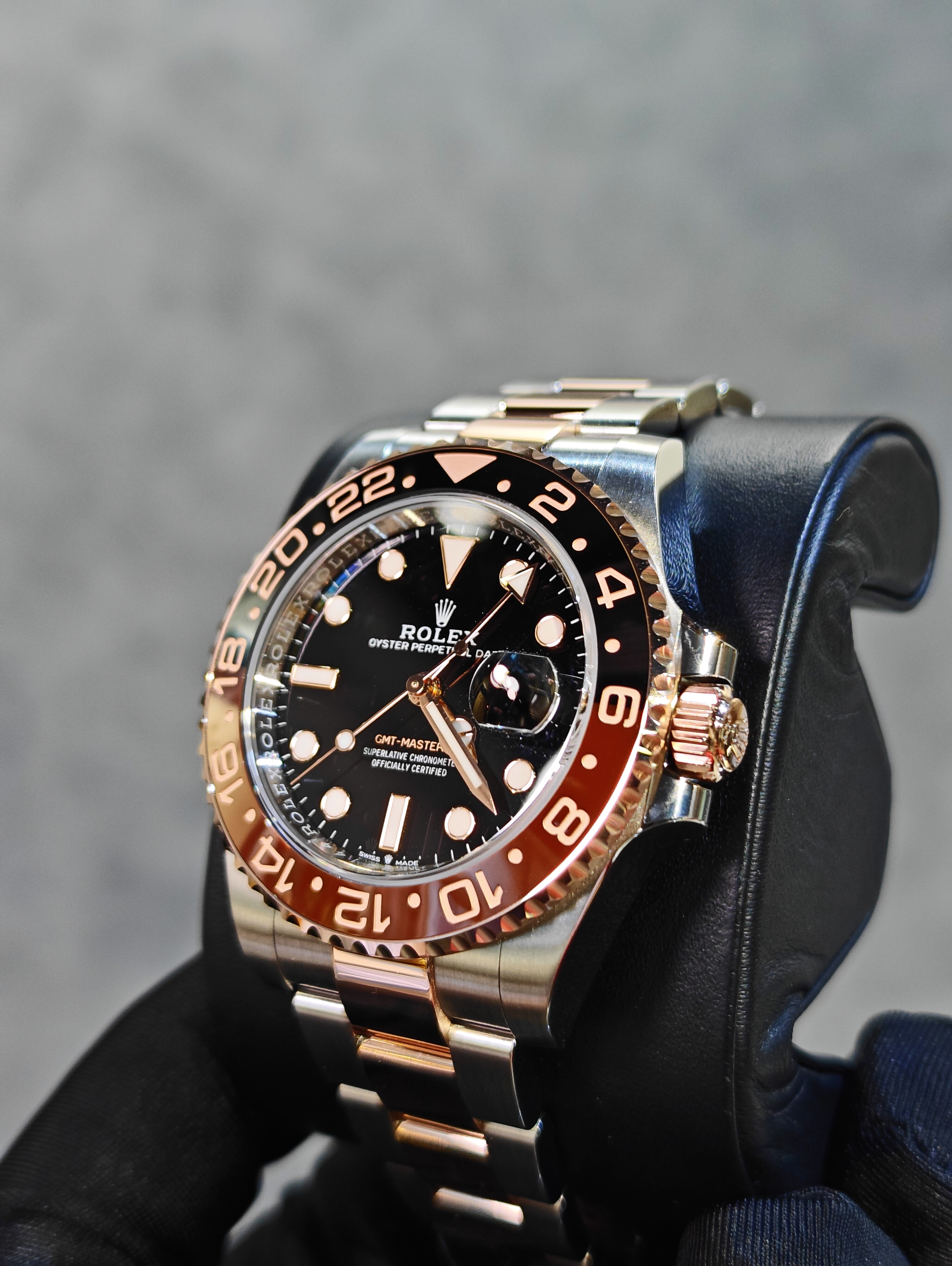 BRAND NEW ROLEX 126711CHNR 126711 OYSTER PERPETUAL GMT-MASTER II ROSE GOLD AND STEEL ROOTBEER 40mm m126711chnr-0002