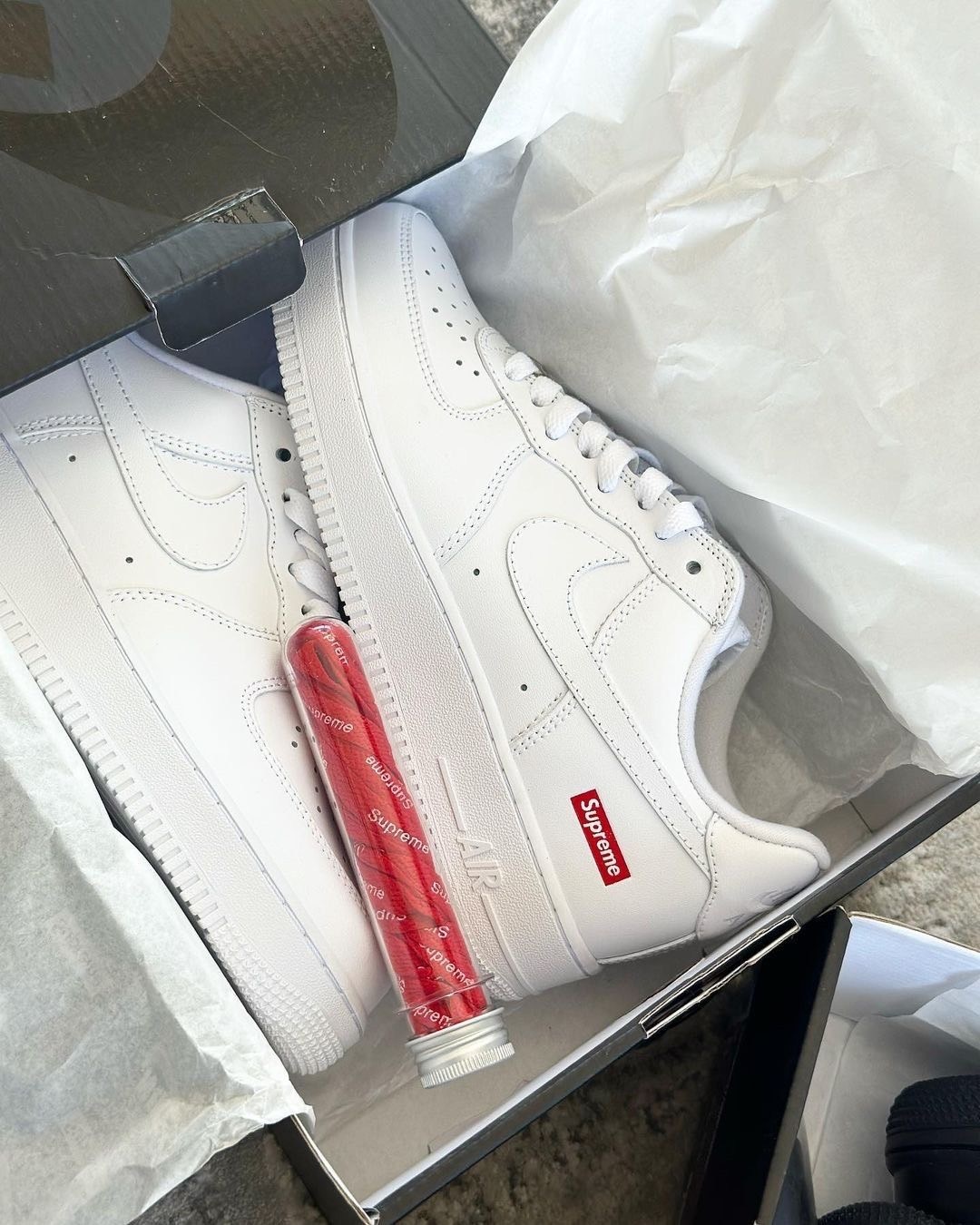 Supreme x Nike Air Force 1 Low 20SS 全白