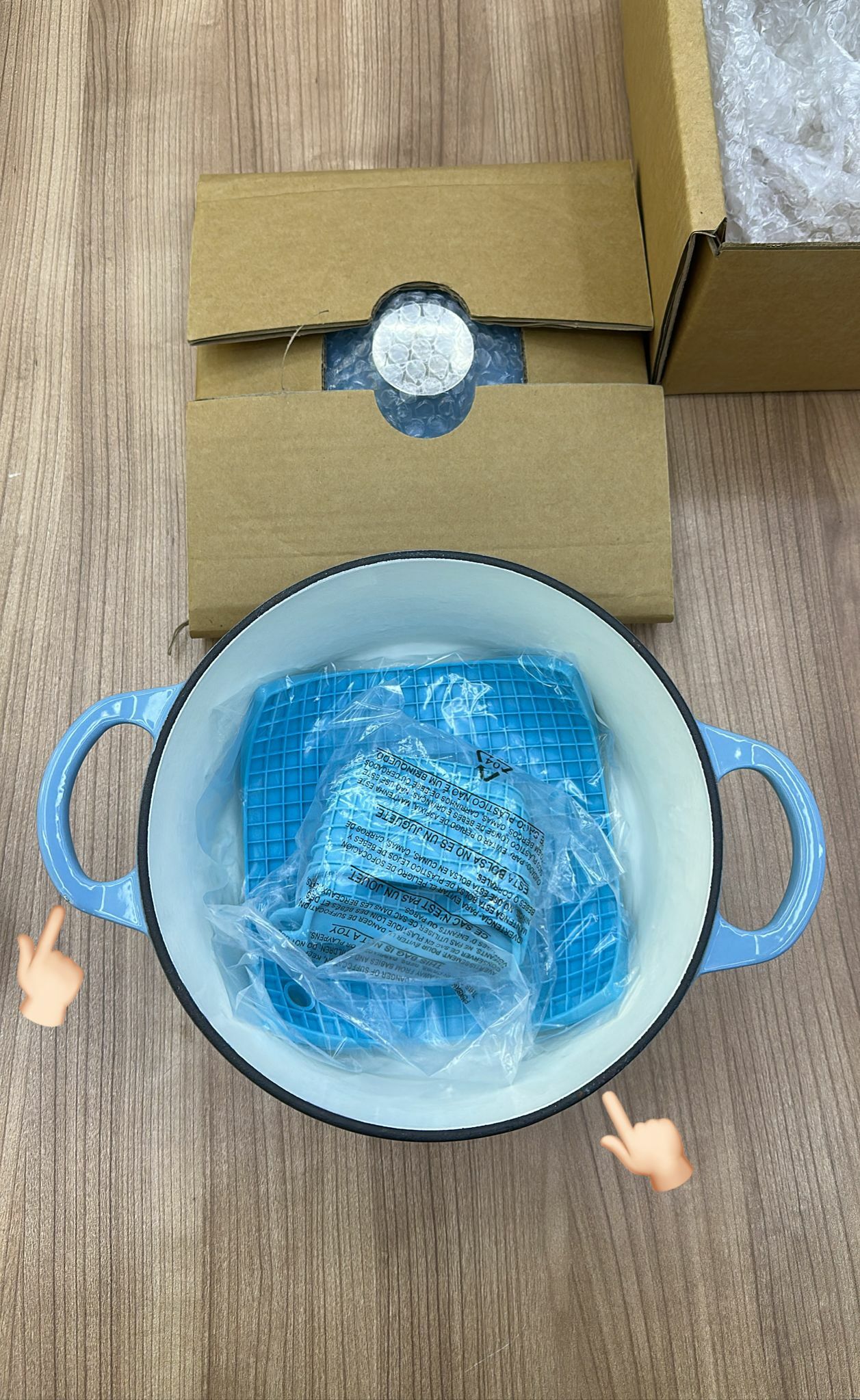 【現貨瑕疵貨品】MICHELANGELO 4qt 粉藍色鑄鐵鍋 (HC0106)