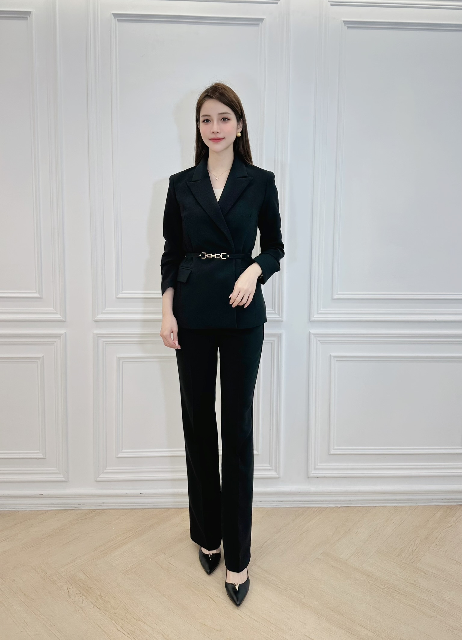 金鏈條腰帶俐落套裝(黑)