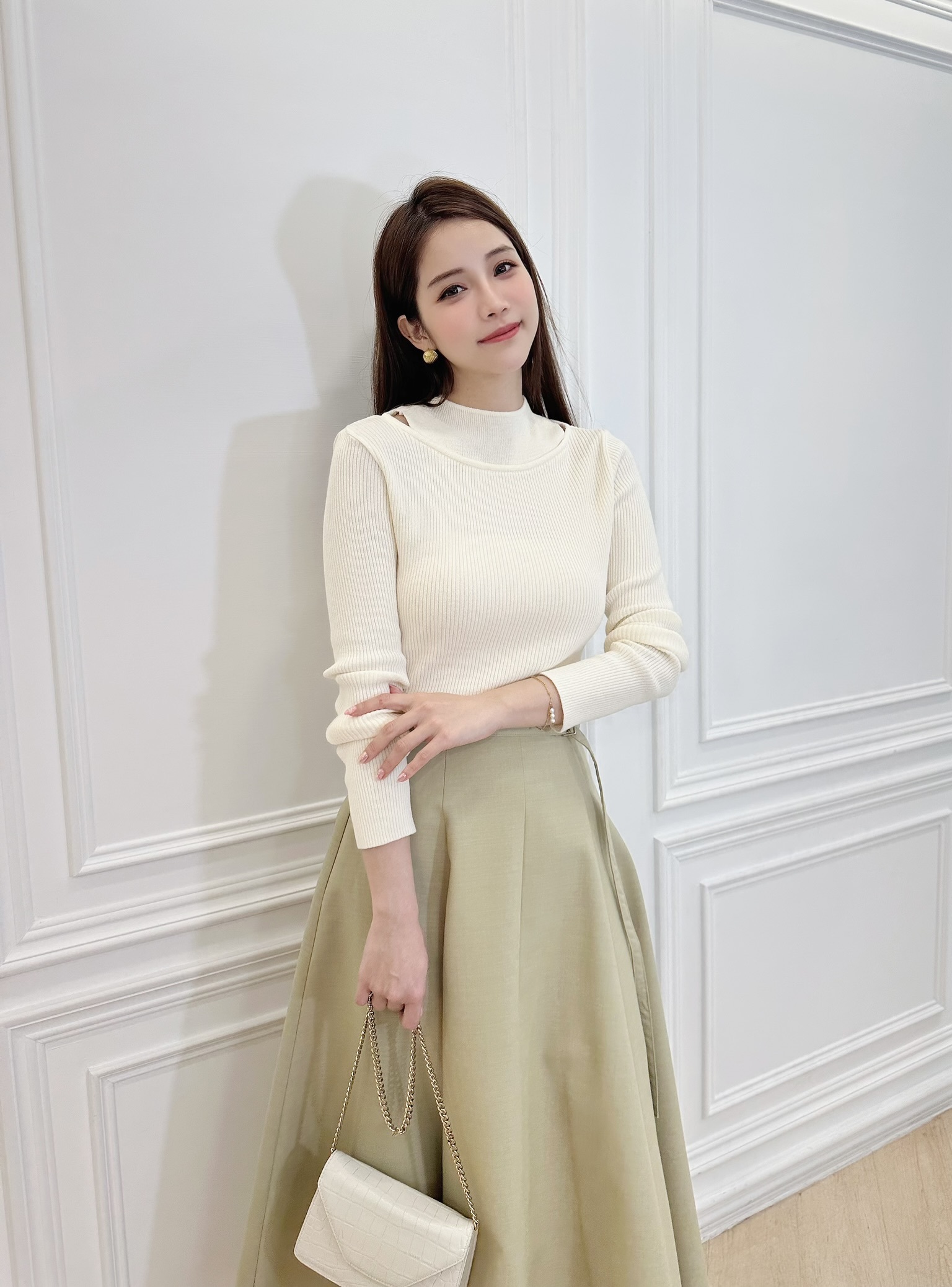 背心拼接長袖針織上衣