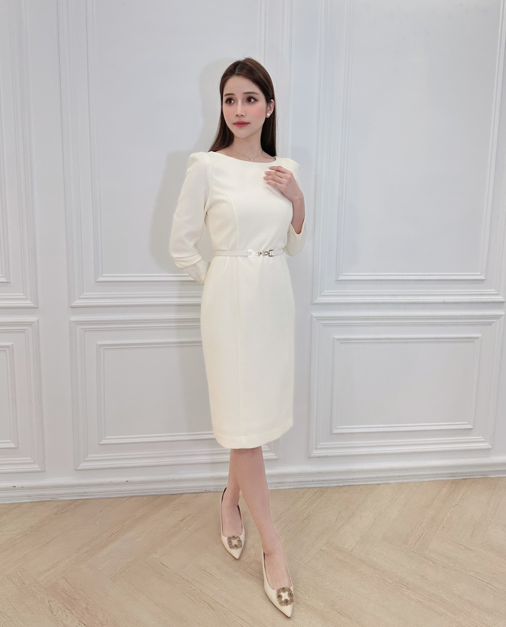 腰間鏈條合身洋裝