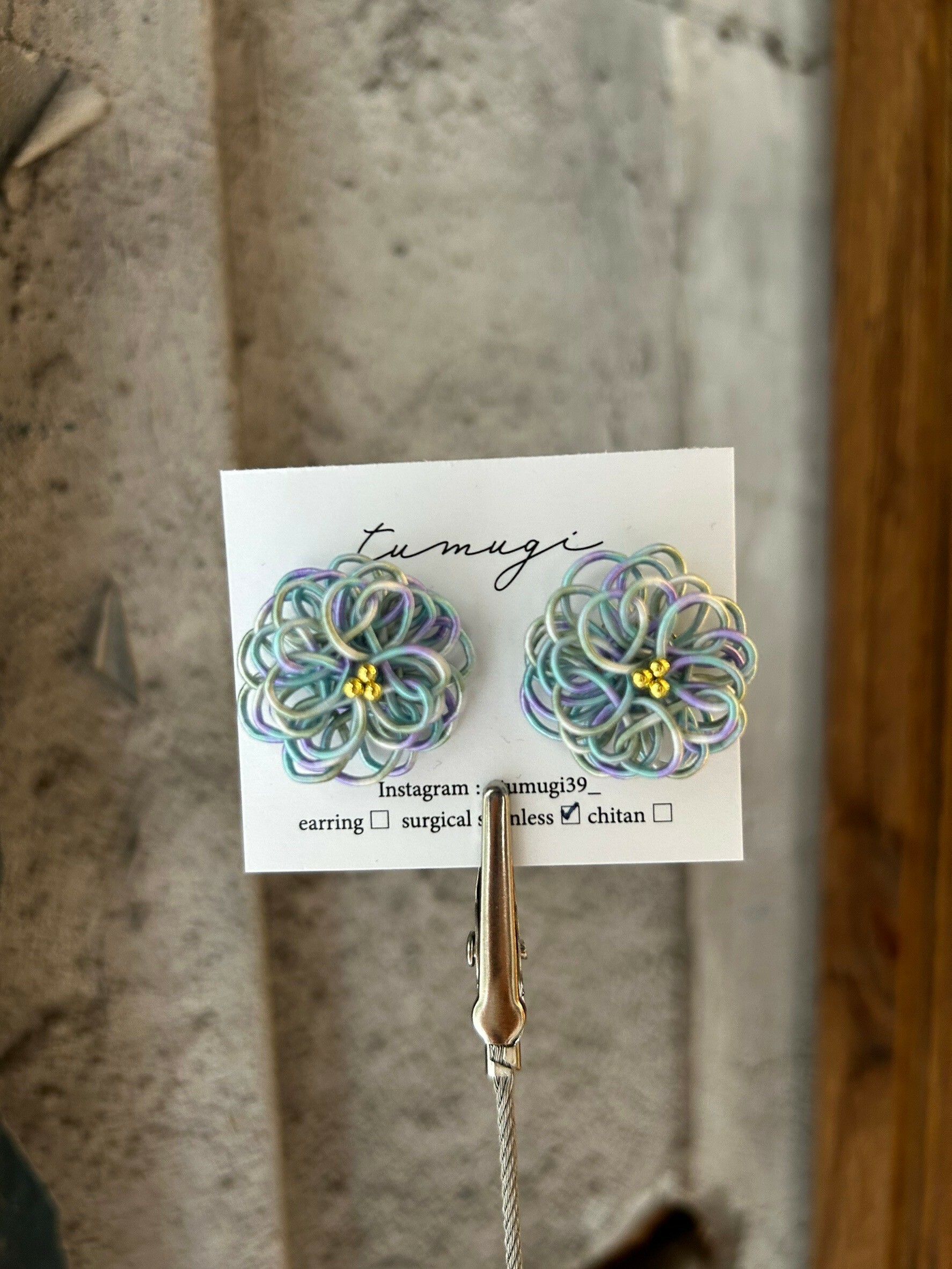 [TUMUGI] 水引絨花球耳環 | 藍白色 | 耳針 | NO.98