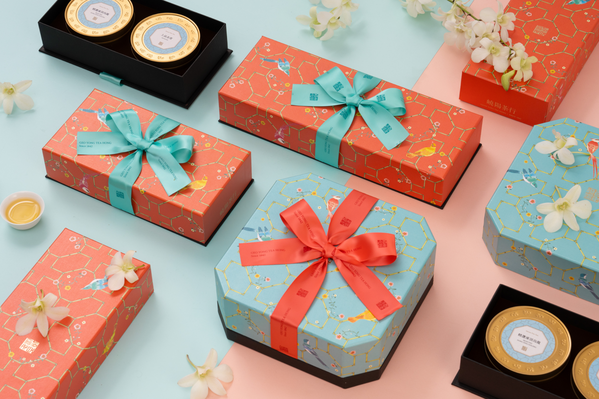 Spring Bloom Gift Box Collection ｜ Geow Yong Tea Hong 春盎禮盒系列｜花窗映春，茶香盈心