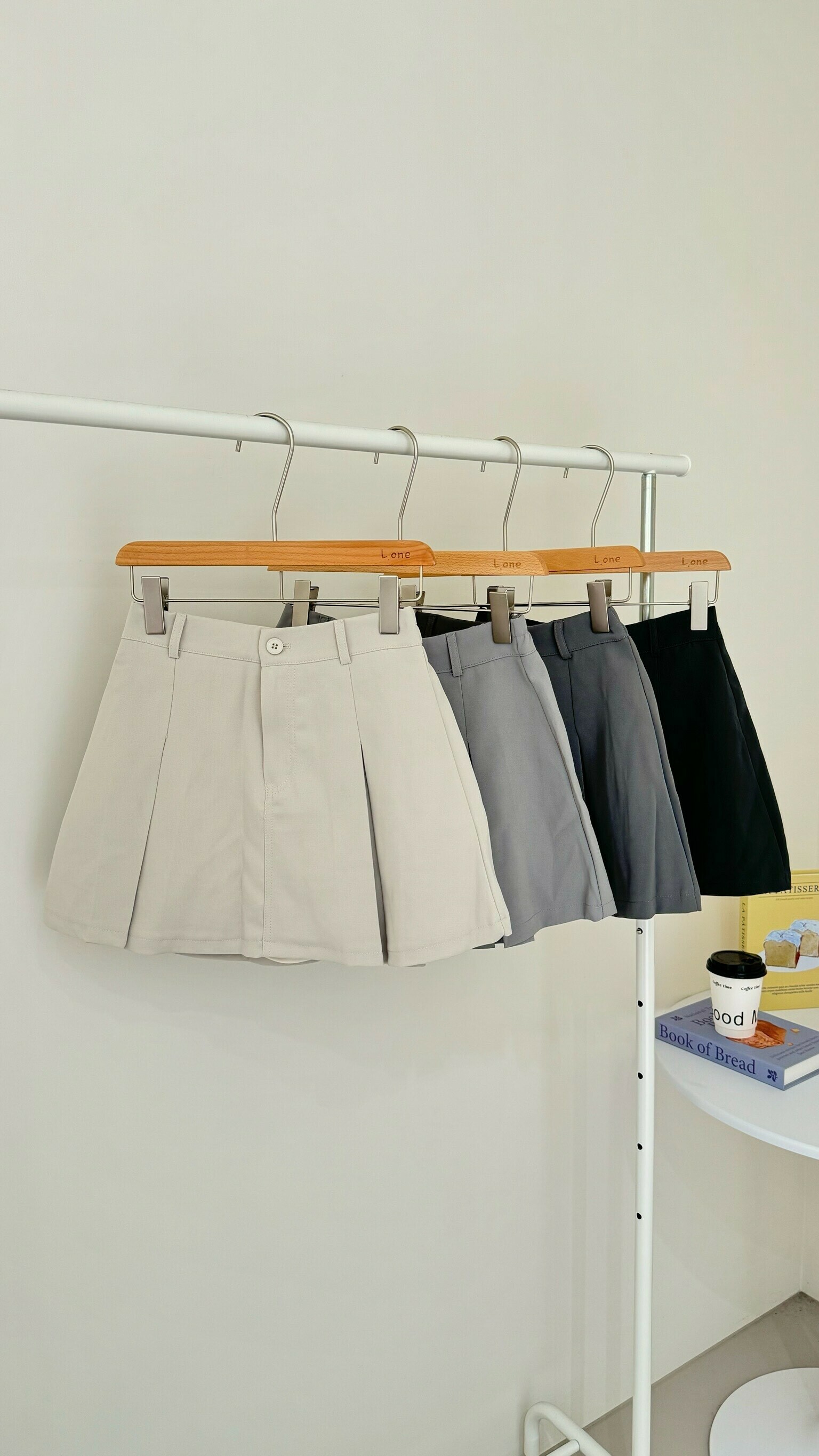 西裝料壓褶短裙