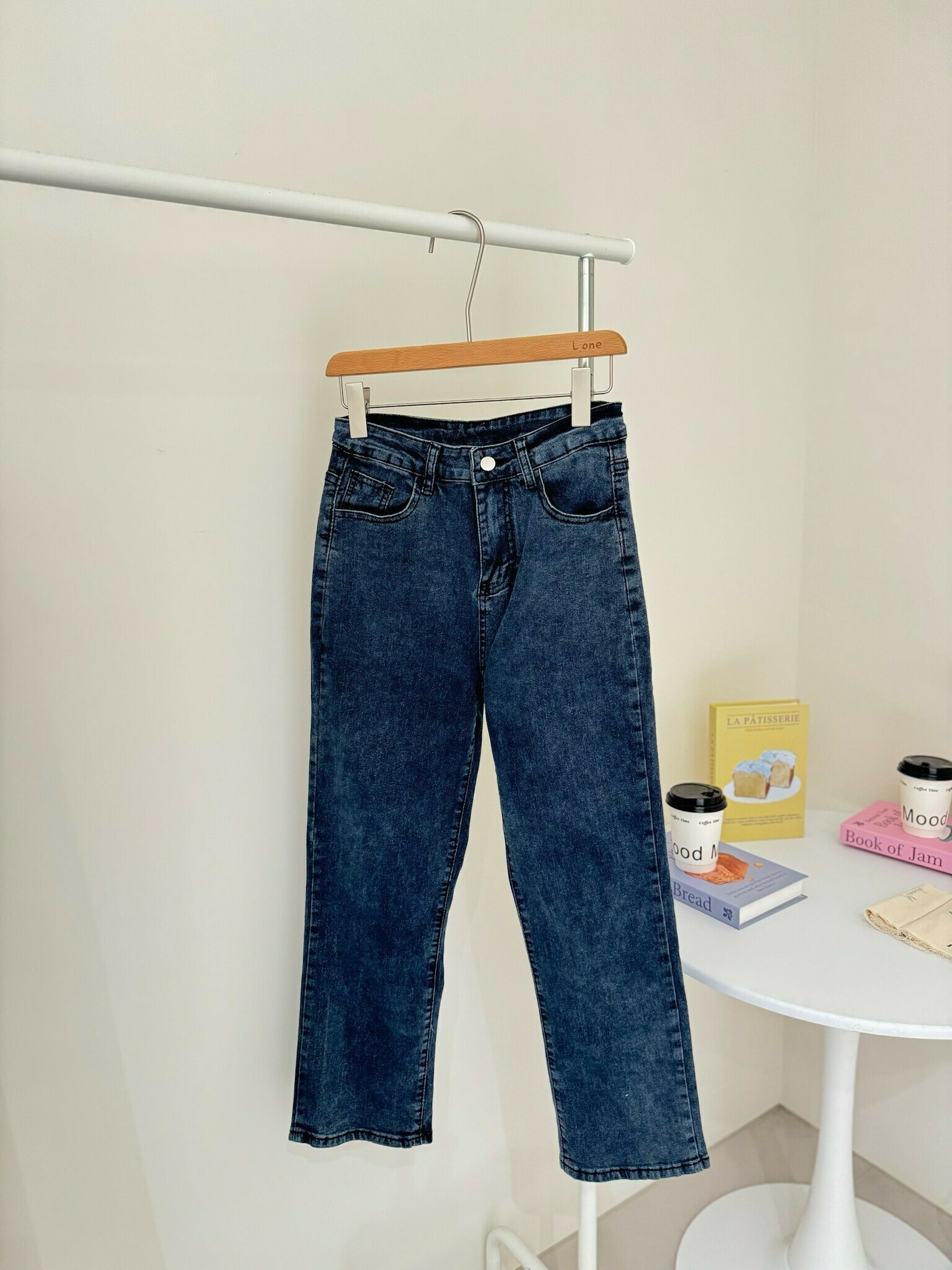 彈力煙管牛仔褲