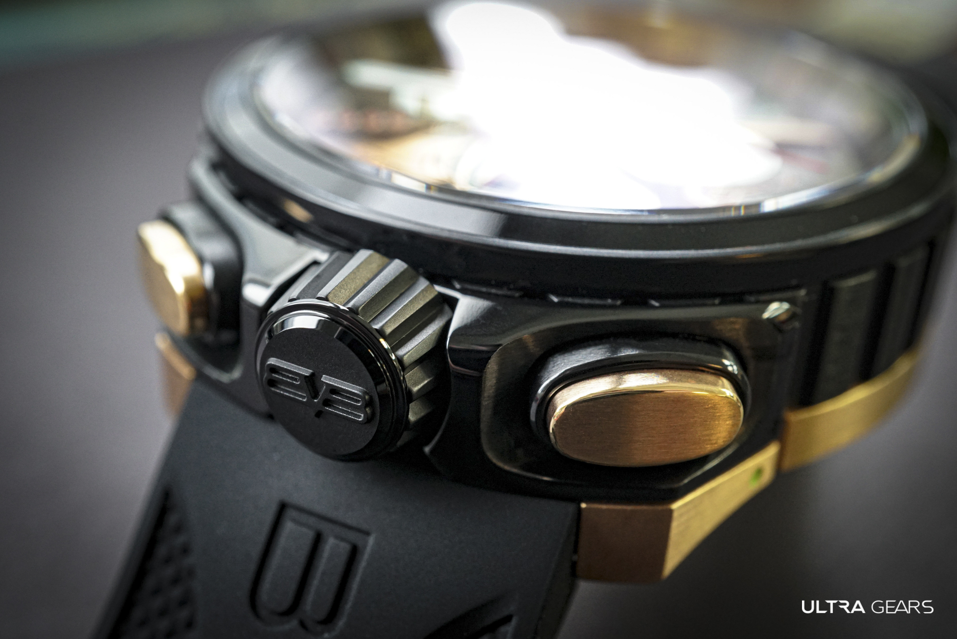 BOMBERG  Bolt-68 SAMURAI-GOLDEN 黃金武士