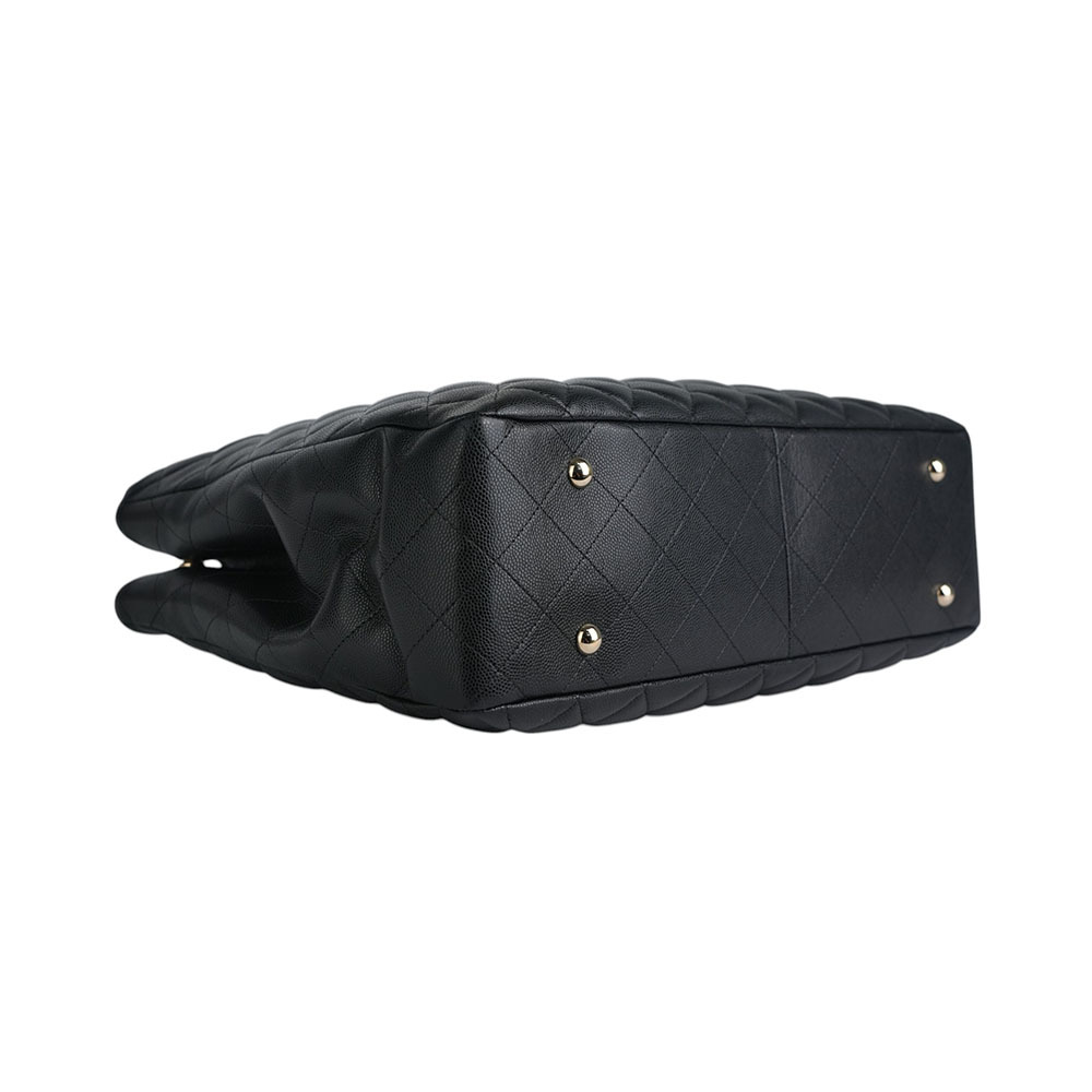 【CHANEL】金色CC Logo 粒紋牛皮轉釦鍊帶肩背包/托特包(黑色)A91046 Y33352 94305