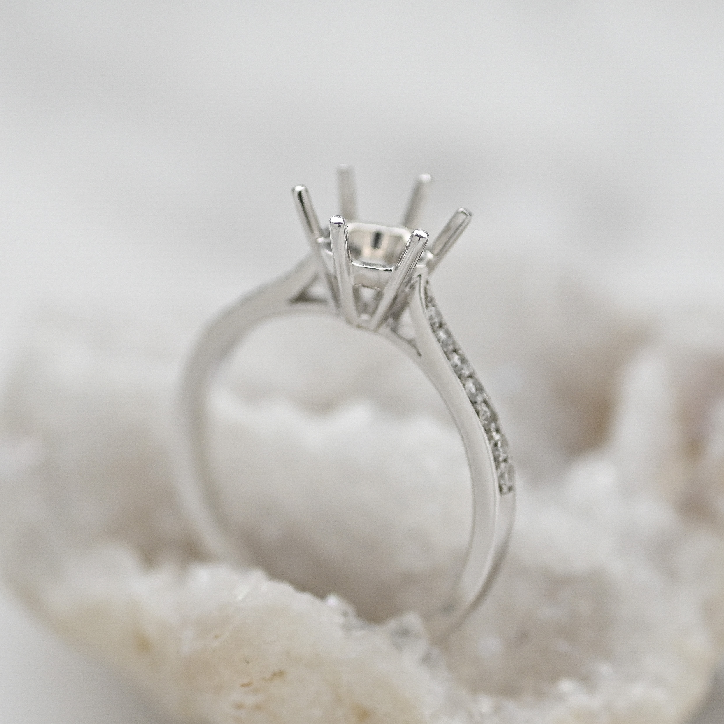 18K 1.00ct Diamond Ring Setting