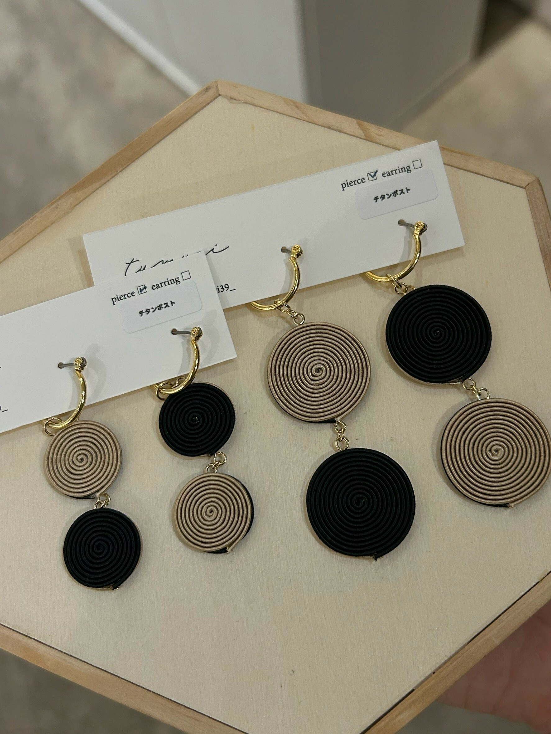 [TUMUGI] 水引圓滾滾耳環mini | 米色x黑色 | 耳針 | NO.129