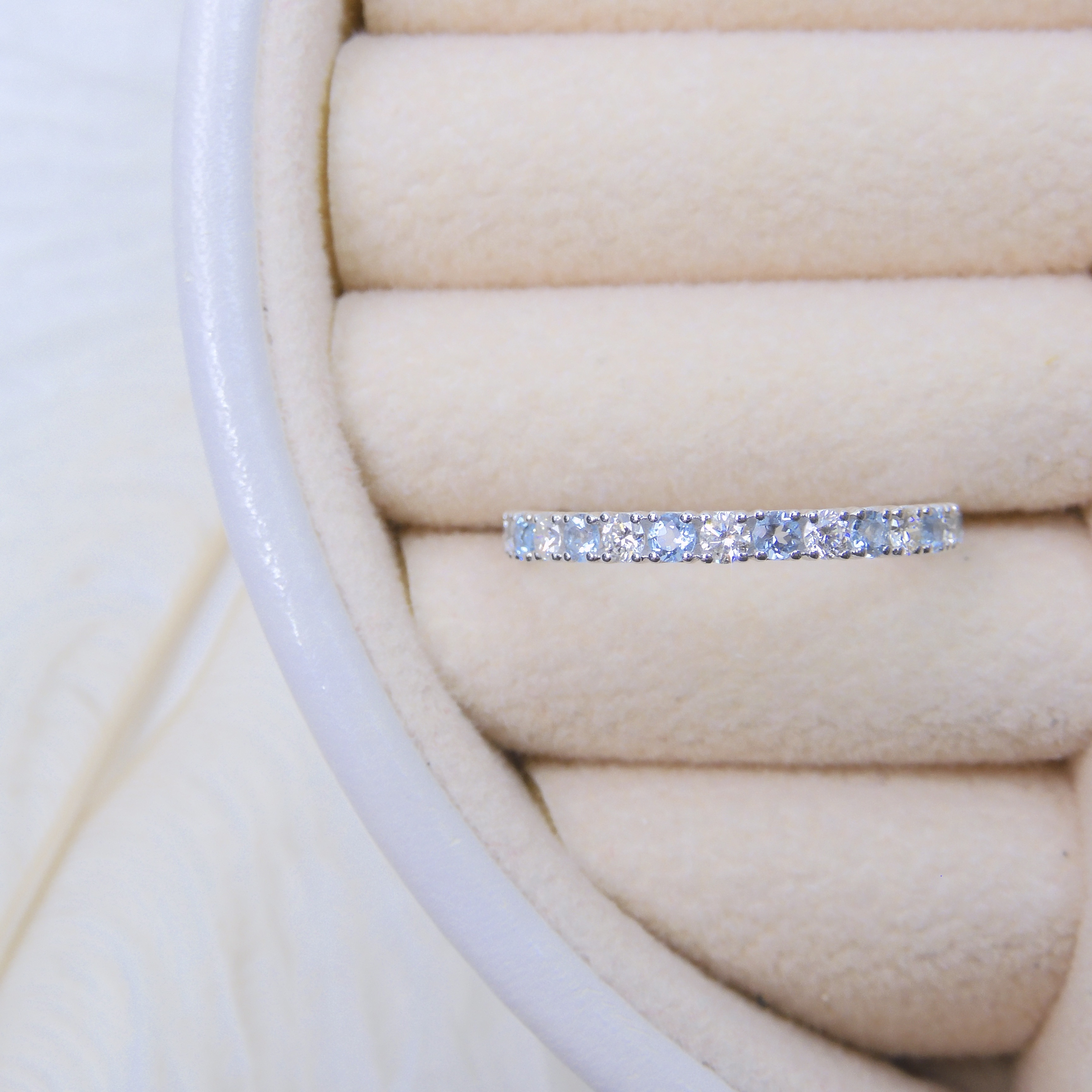 訂製 18 K金 托帕石配鑽石戒指