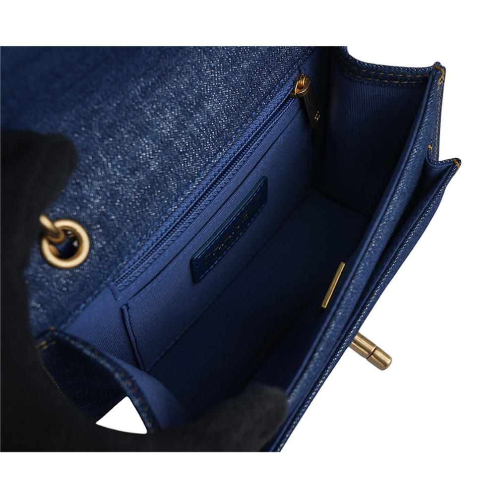 【CHANEL 】金色CC Logo 牛仔菱格紋手提/斜背二用豆腐包(單寧藍)AS4051 B10732 NN574