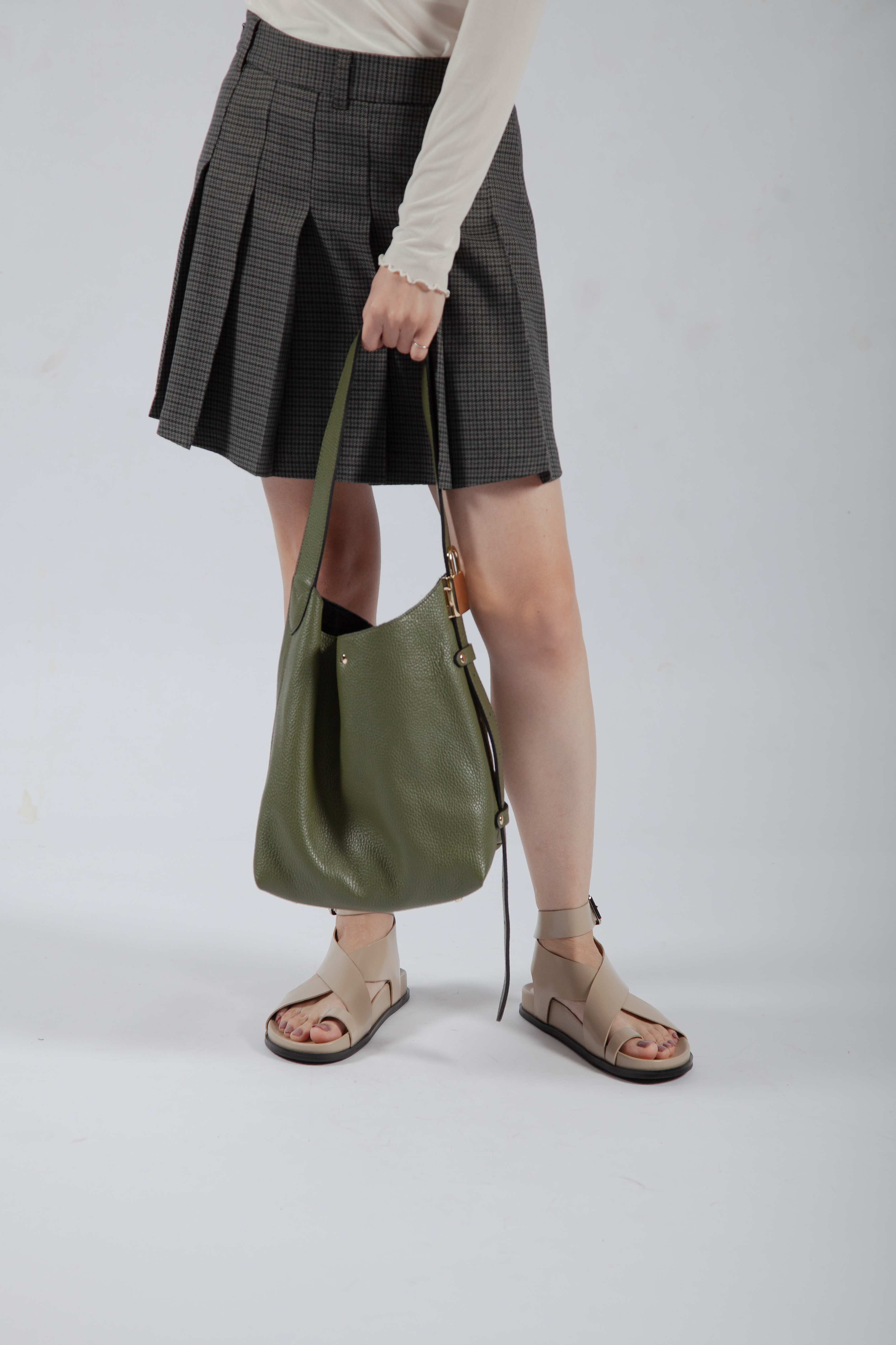 Cities 鎖頭裝飾水桶包 綠色